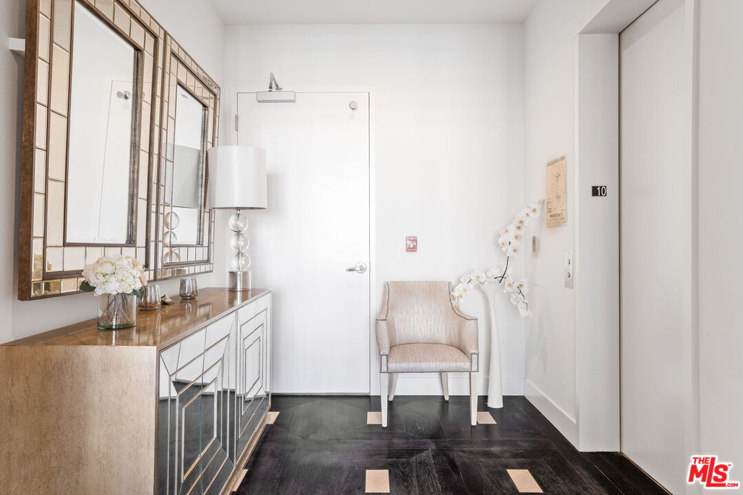 10776 Wilshire Blvd Unit: 1001