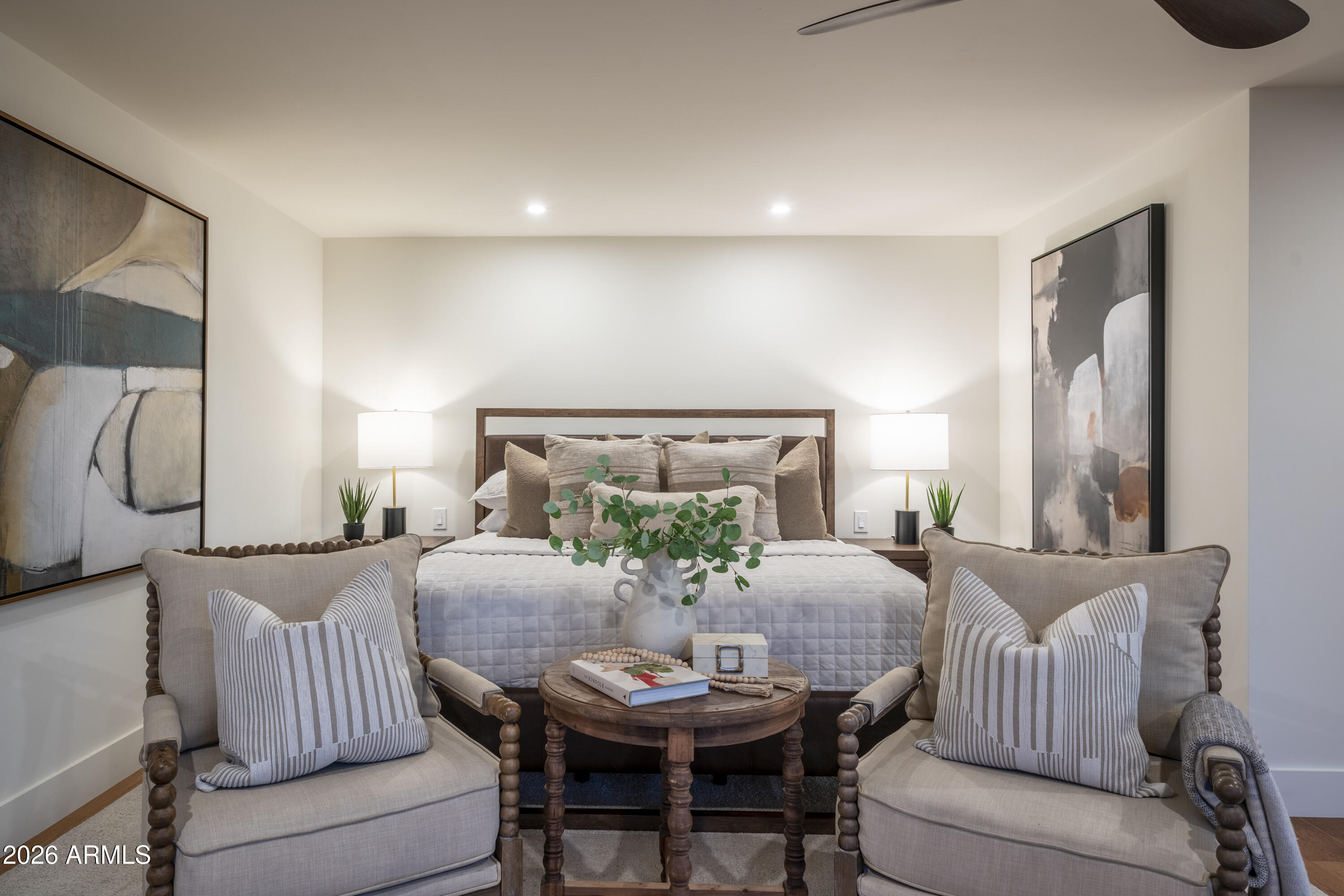 8570 E PEPPER TREE Lane