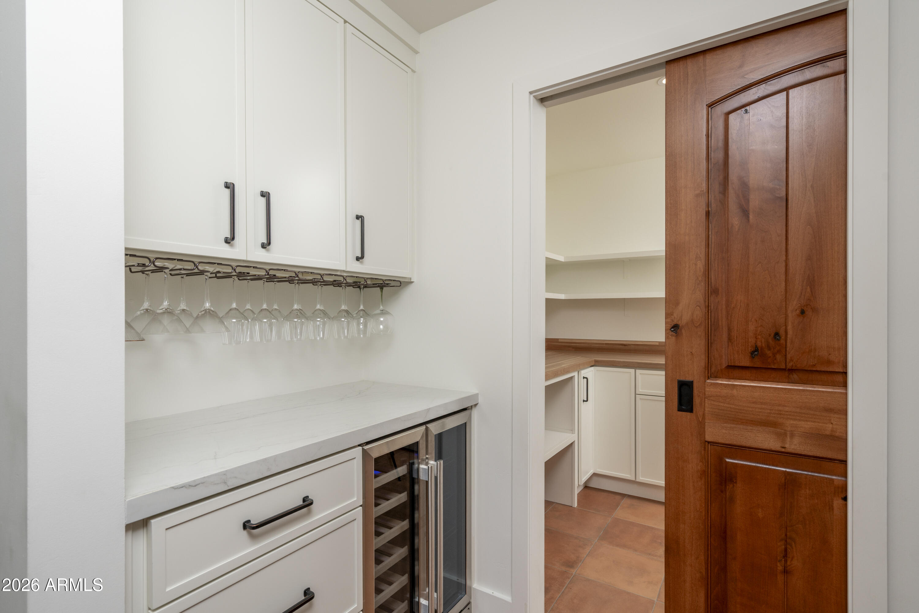 8570 E PEPPER TREE Lane