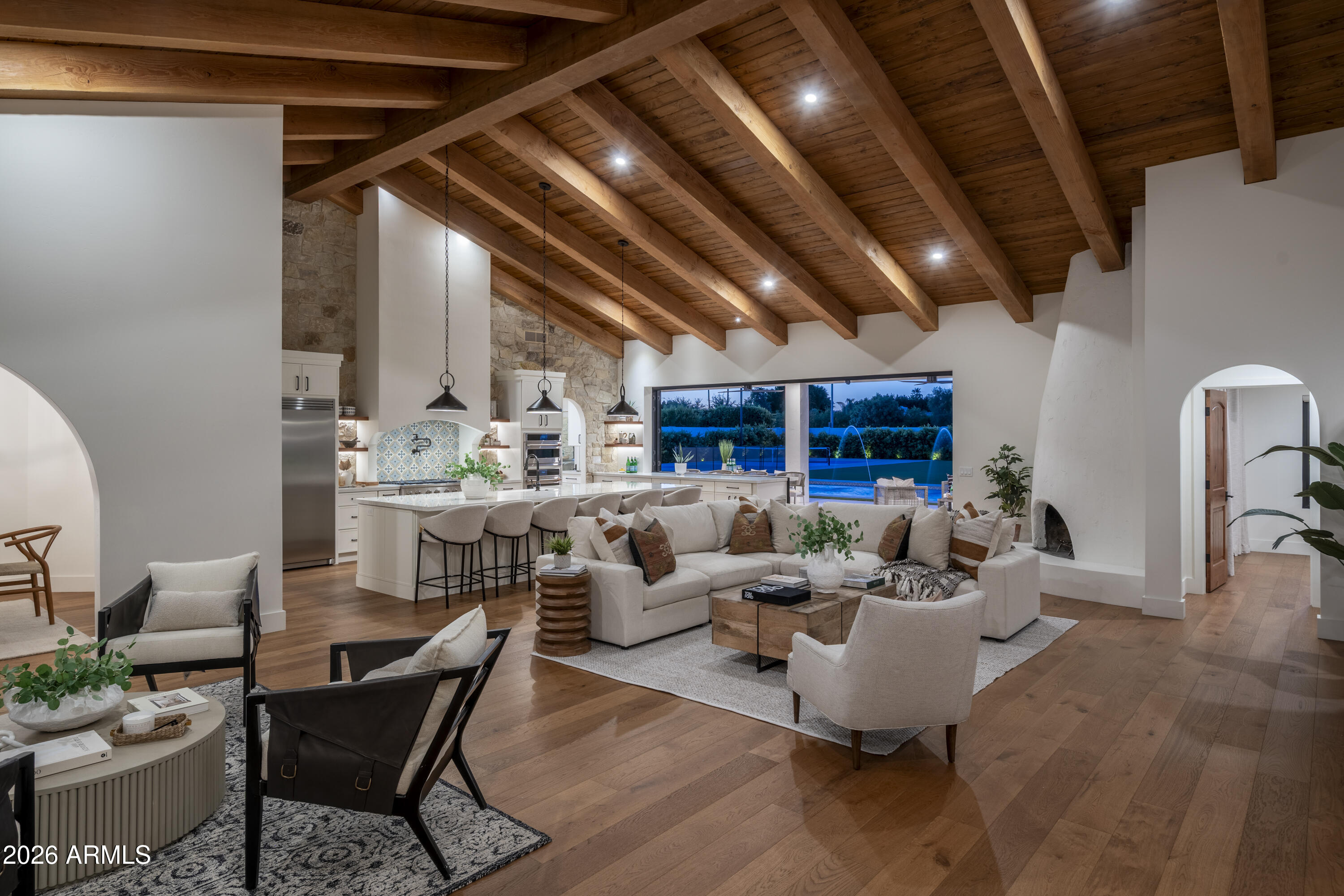 8570 E PEPPER TREE Lane