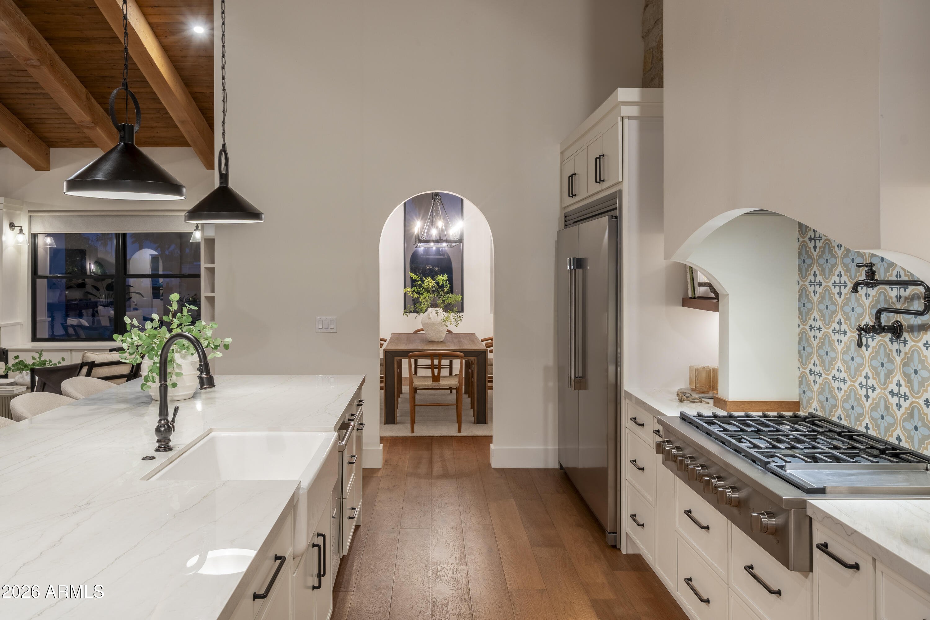 8570 E PEPPER TREE Lane