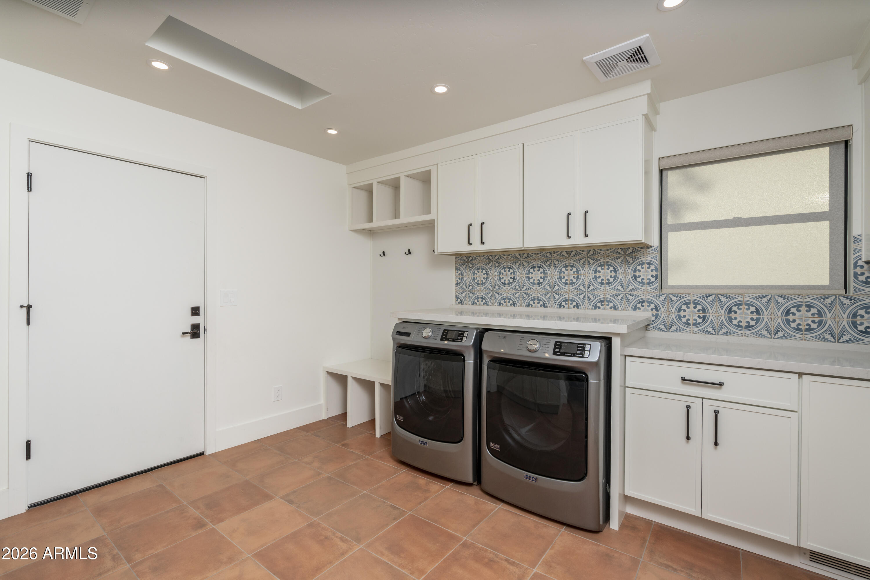 8570 E PEPPER TREE Lane