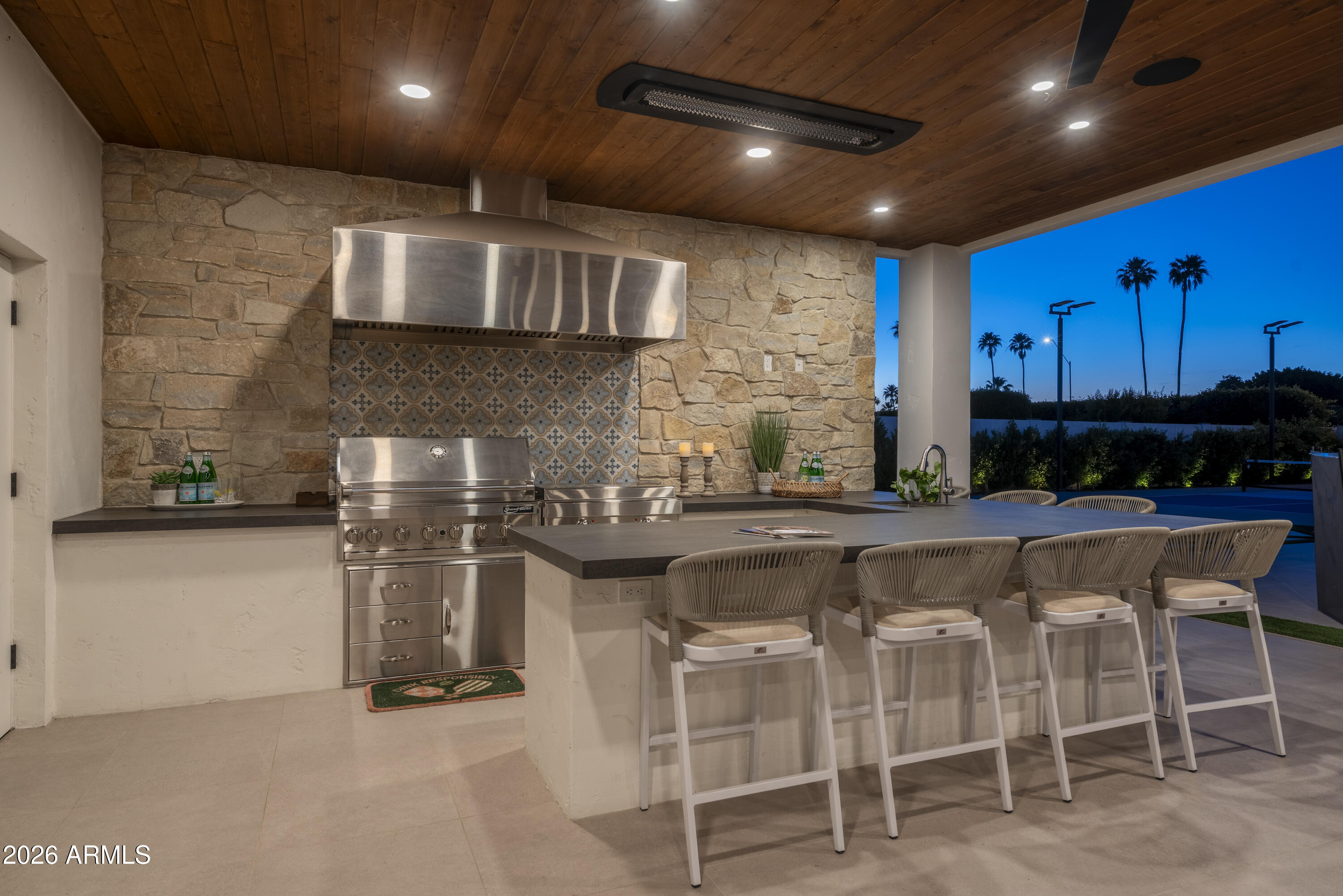 8570 E PEPPER TREE Lane