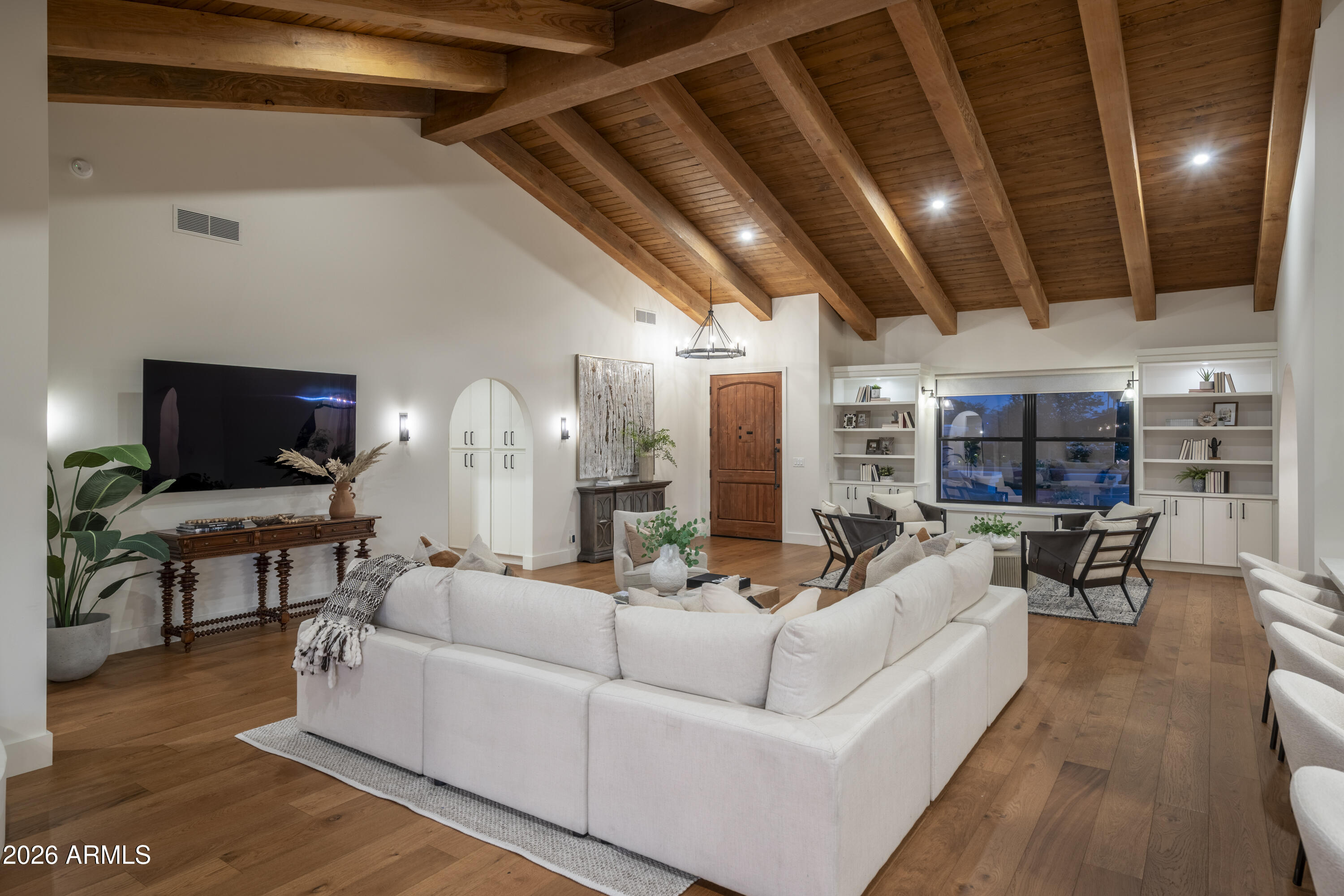 8570 E PEPPER TREE Lane