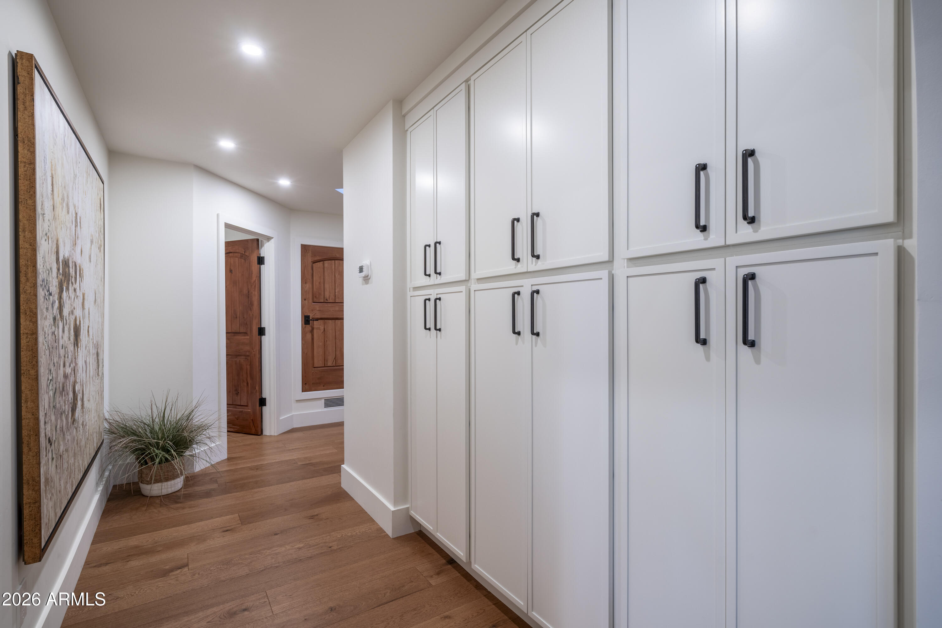 8570 E PEPPER TREE Lane