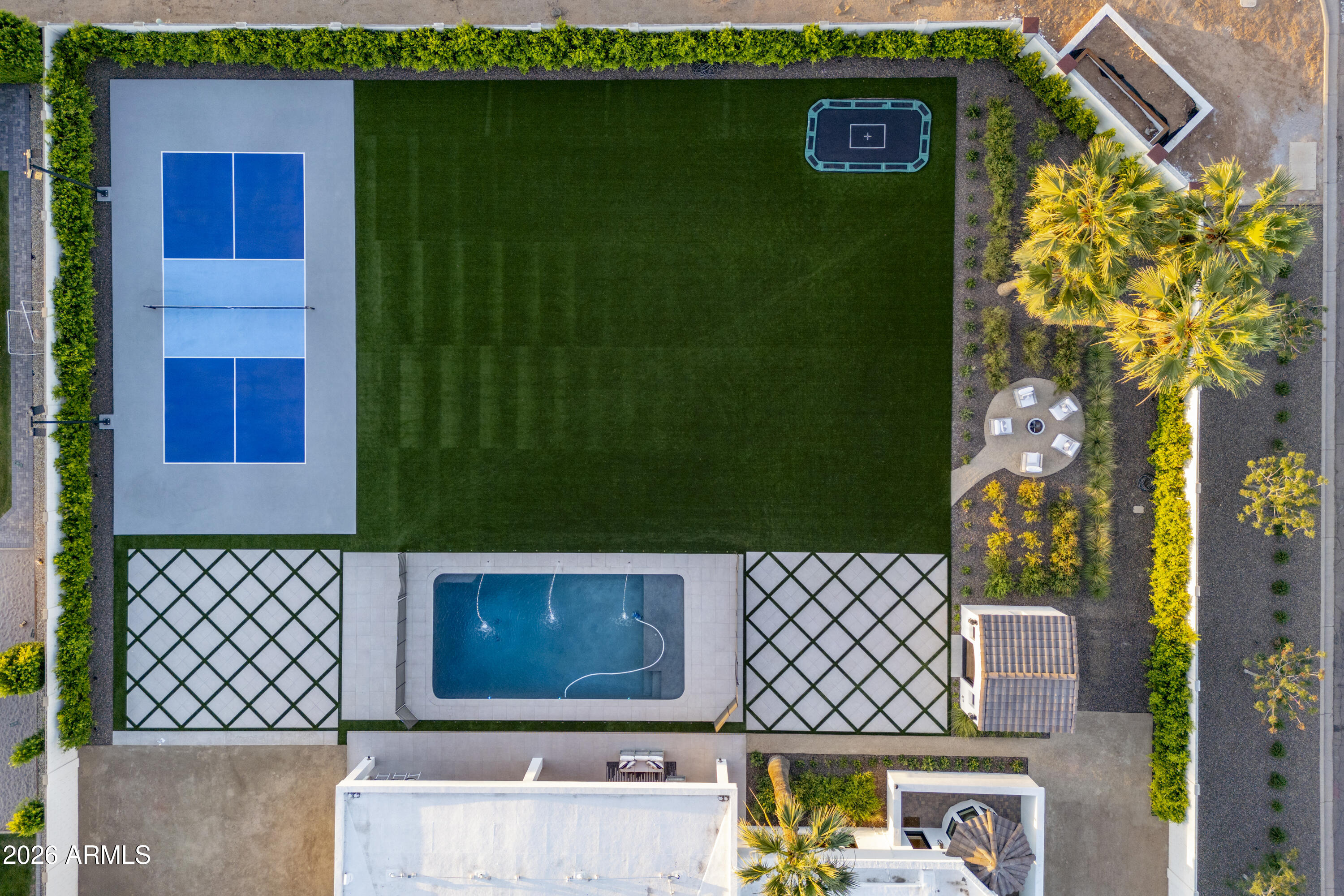 8570 E PEPPER TREE Lane