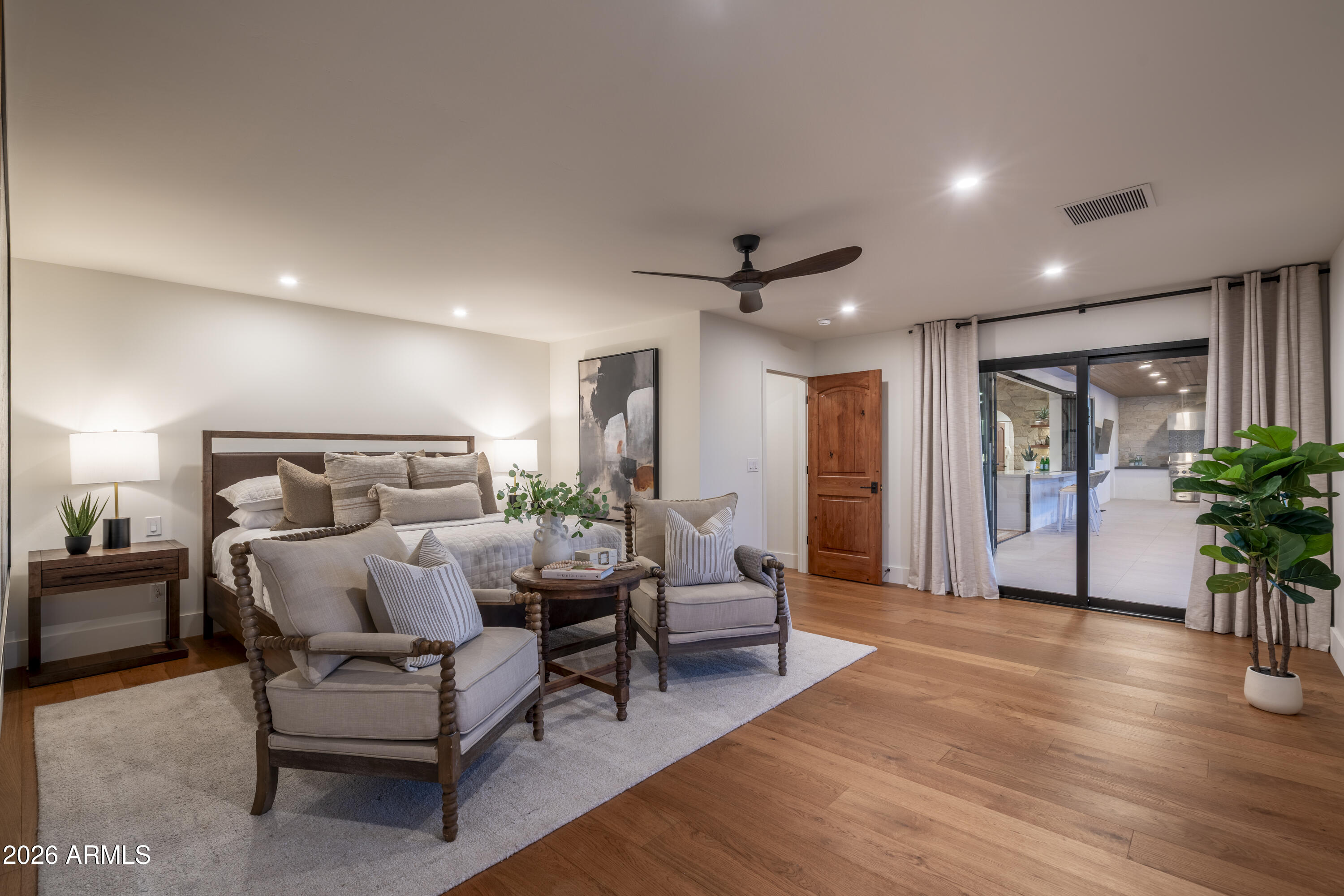 8570 E PEPPER TREE Lane