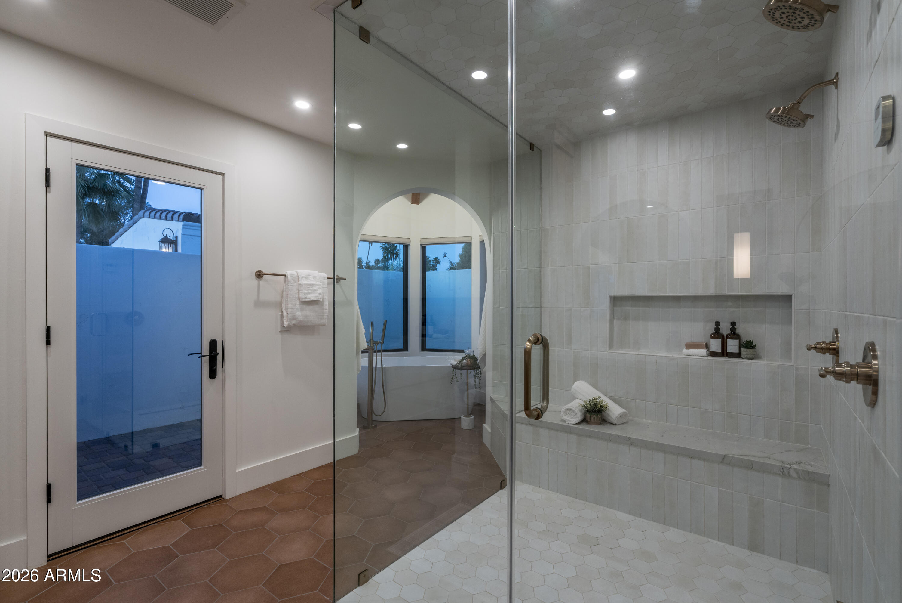 8570 E PEPPER TREE Lane