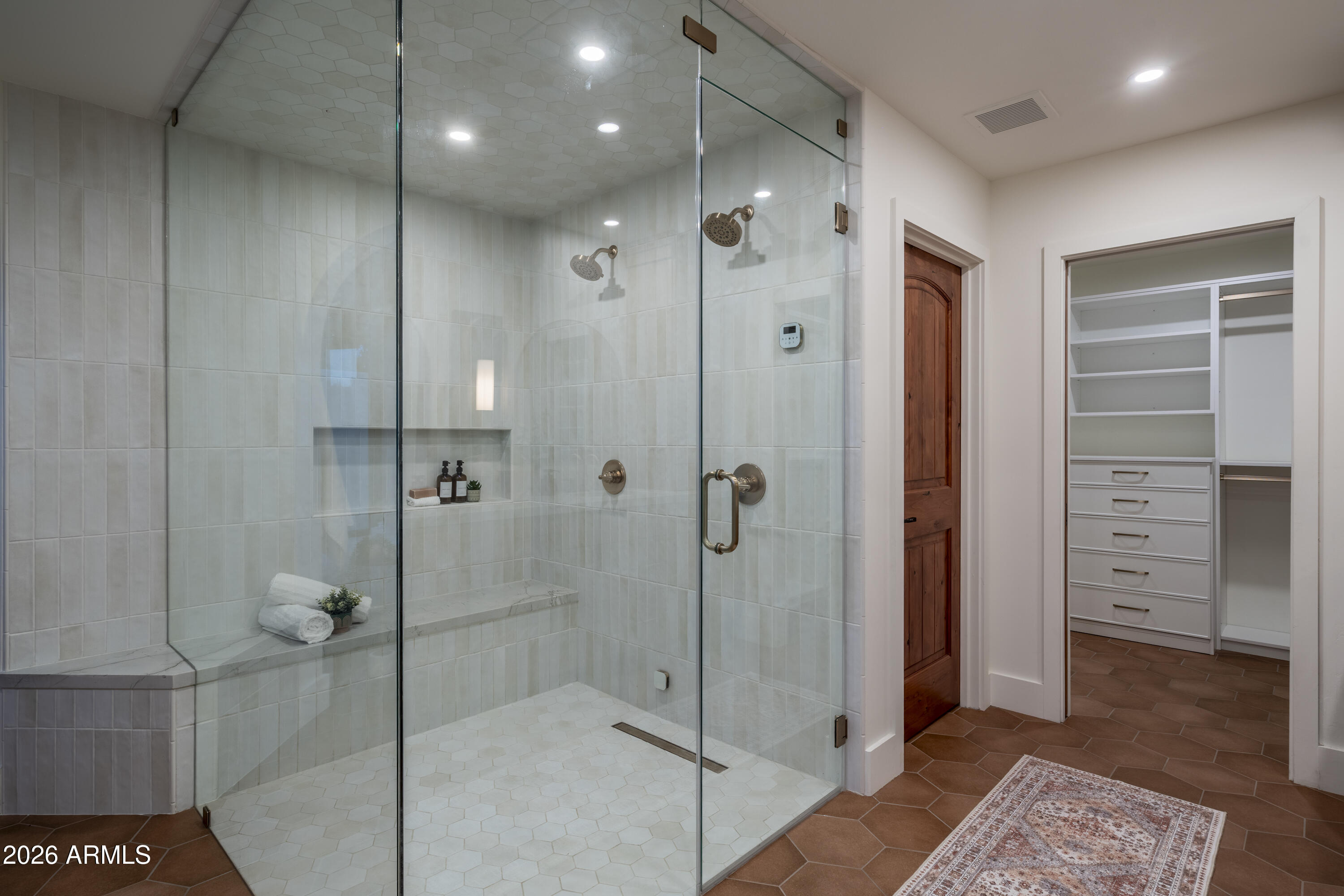 8570 E PEPPER TREE Lane