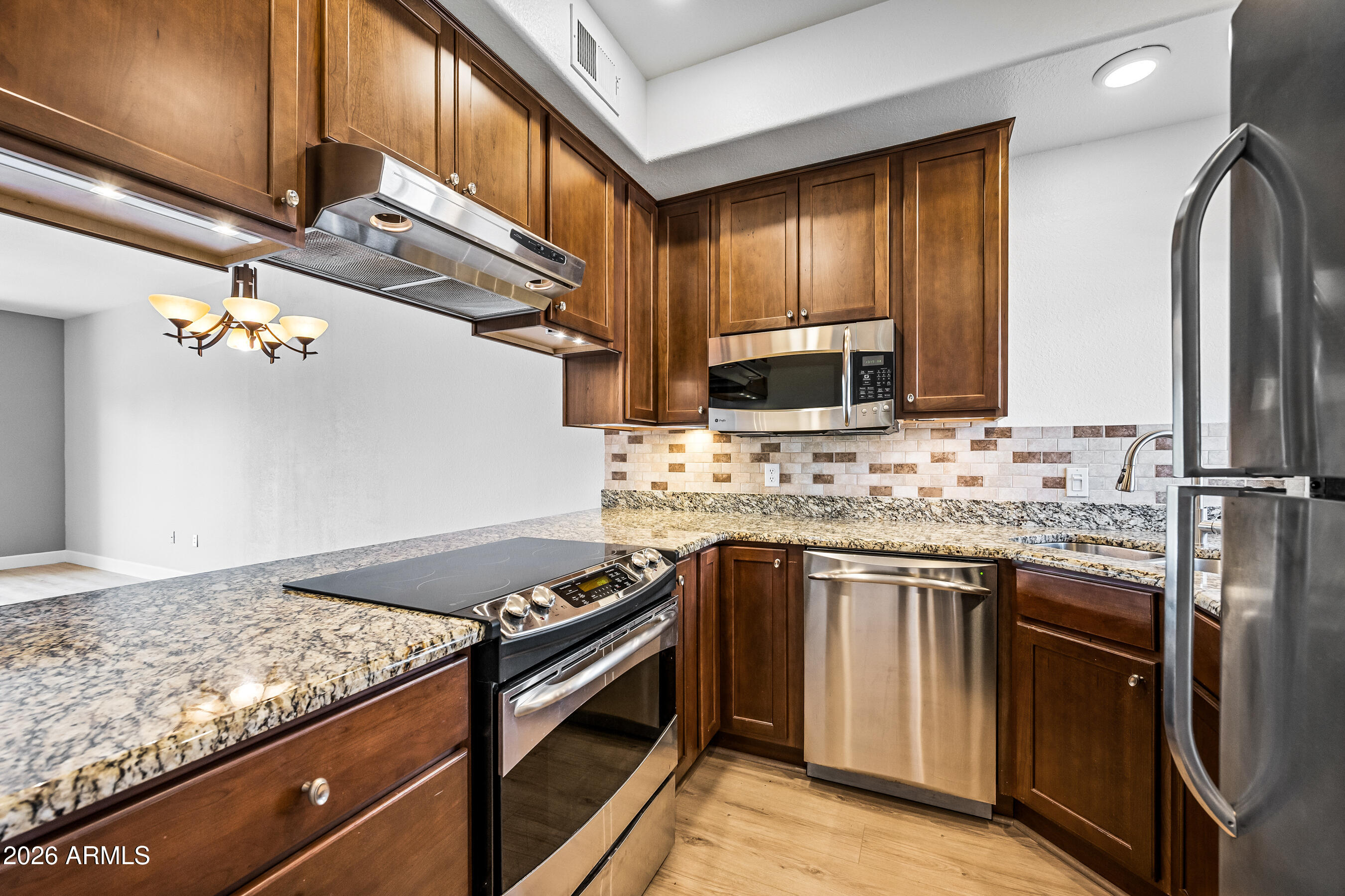 7101 W BEARDSLEY Road 451