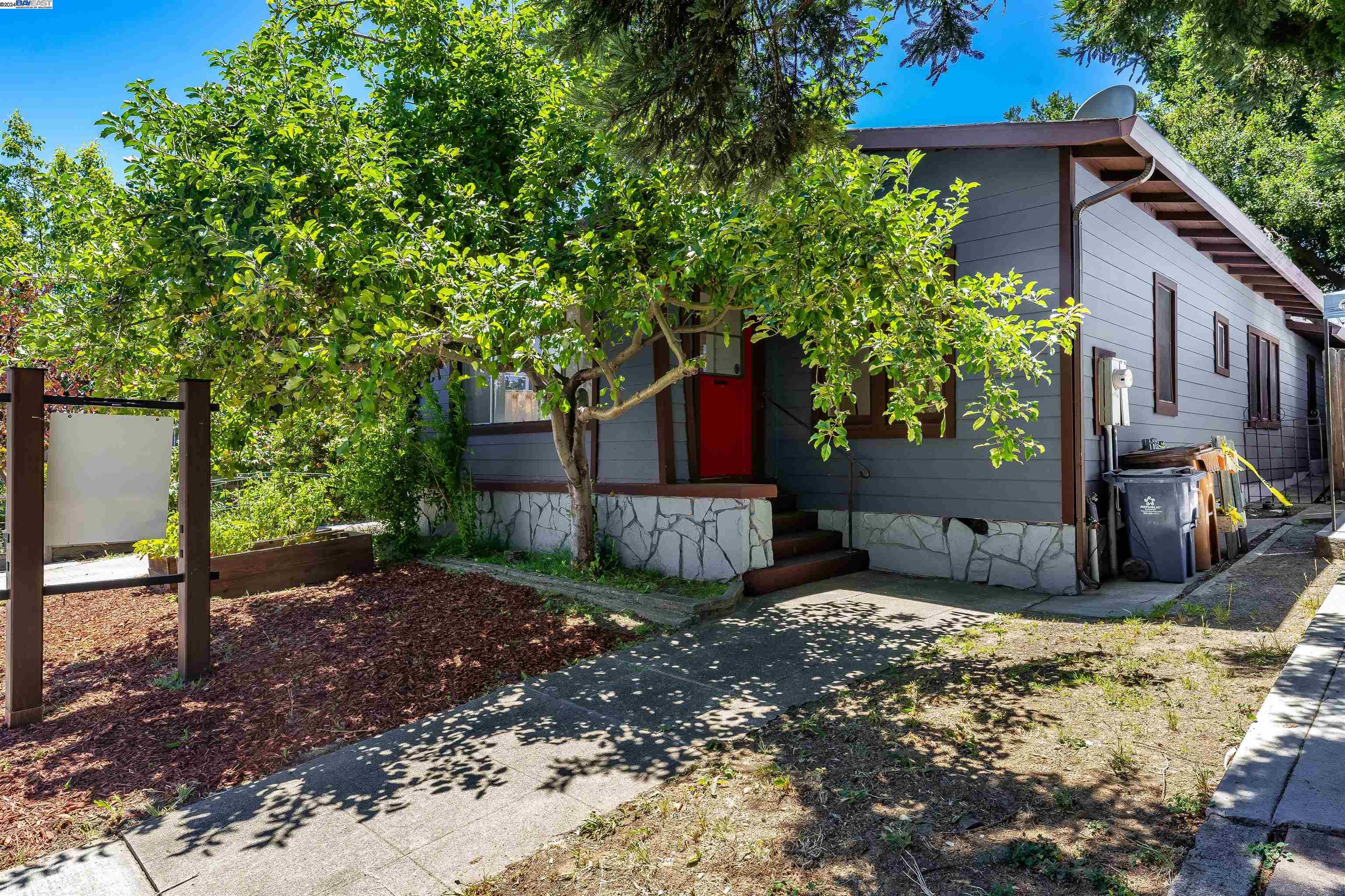 1318 Pine Street
