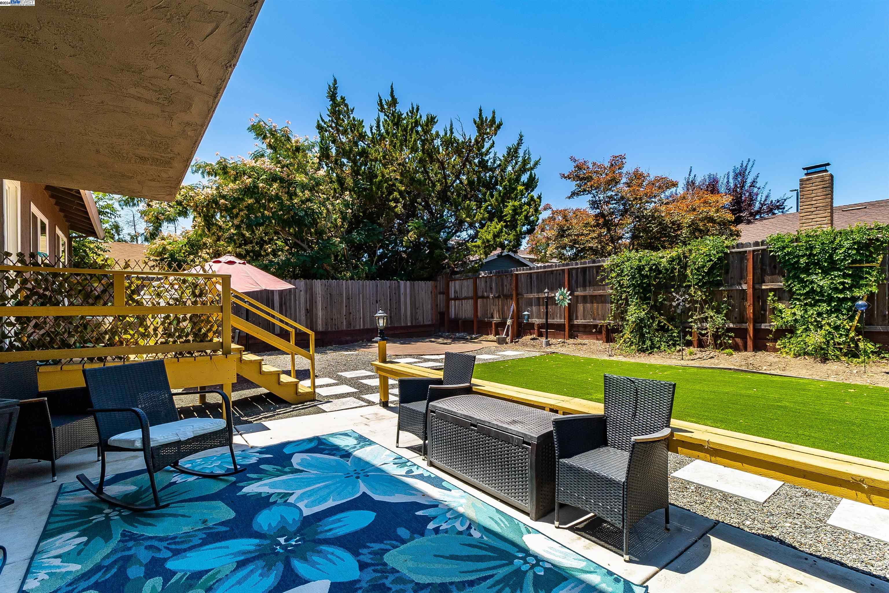 377 Arlington Cir