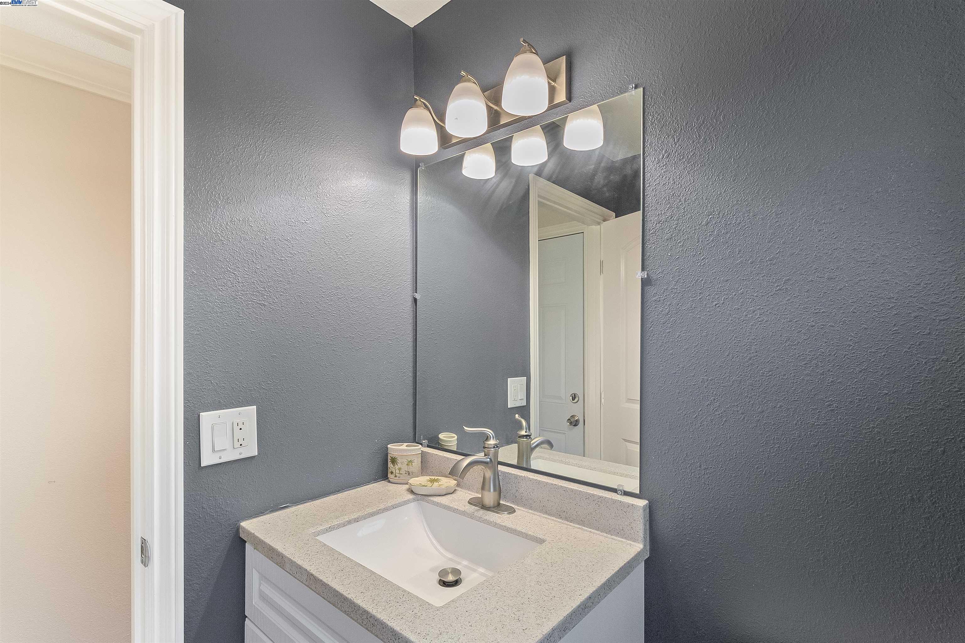 377 Arlington Cir