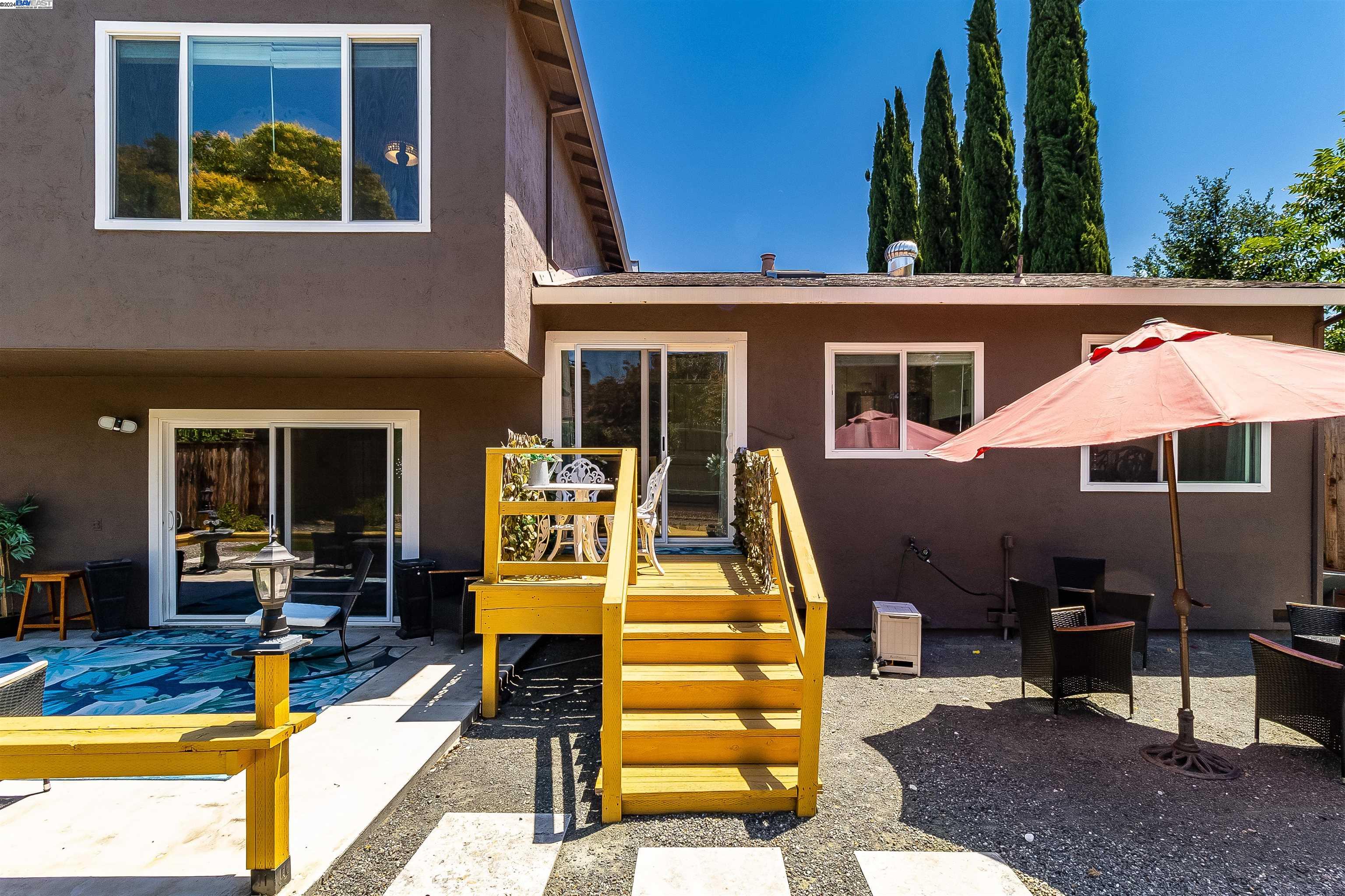 377 Arlington Cir