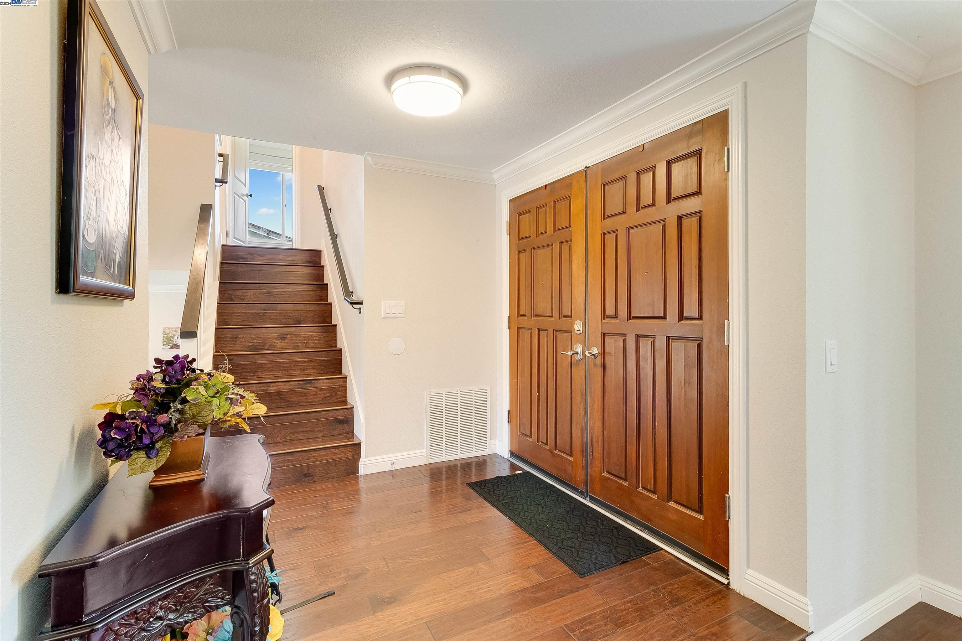 377 Arlington Cir