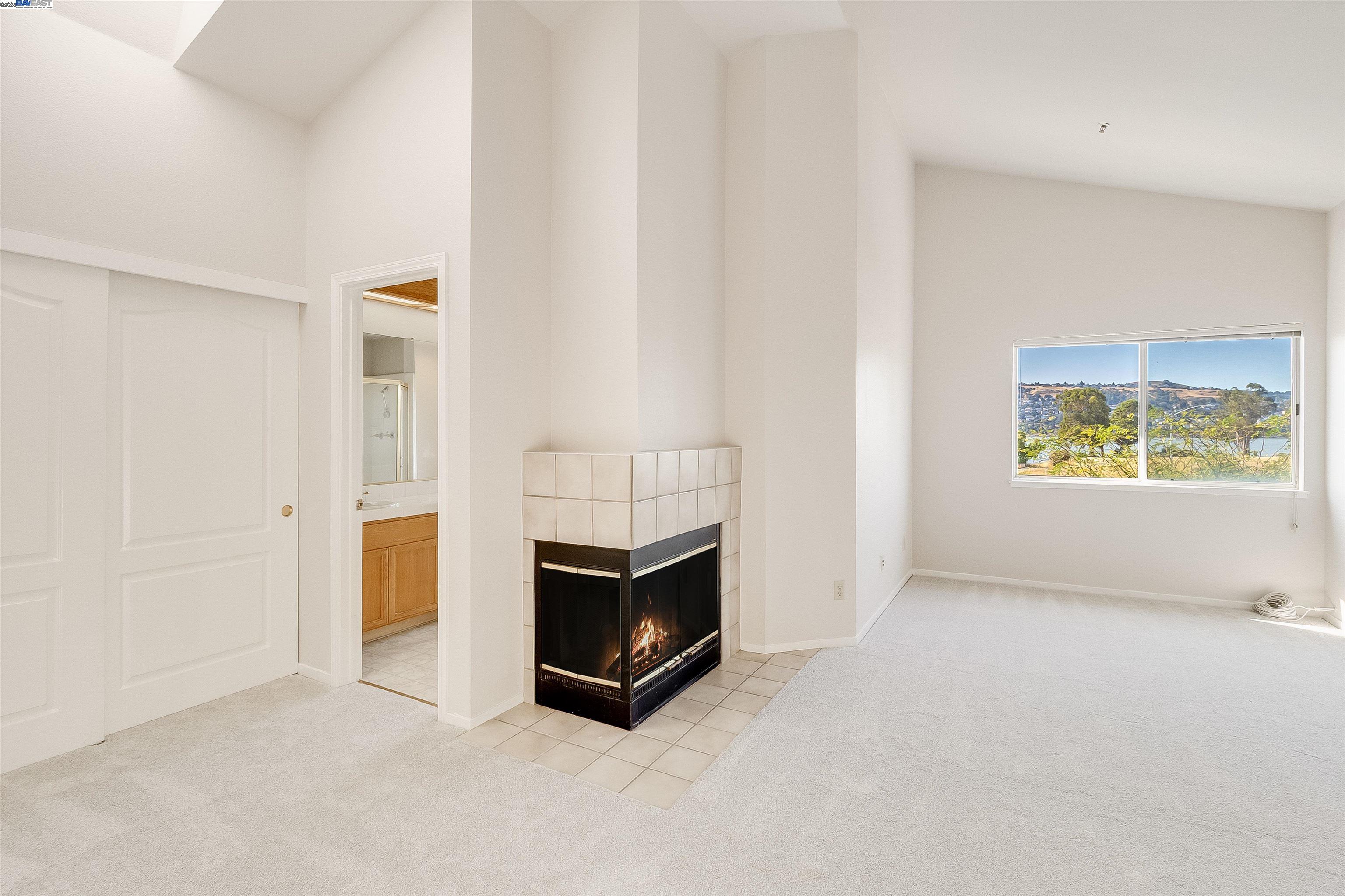 7 Shoal Dr E