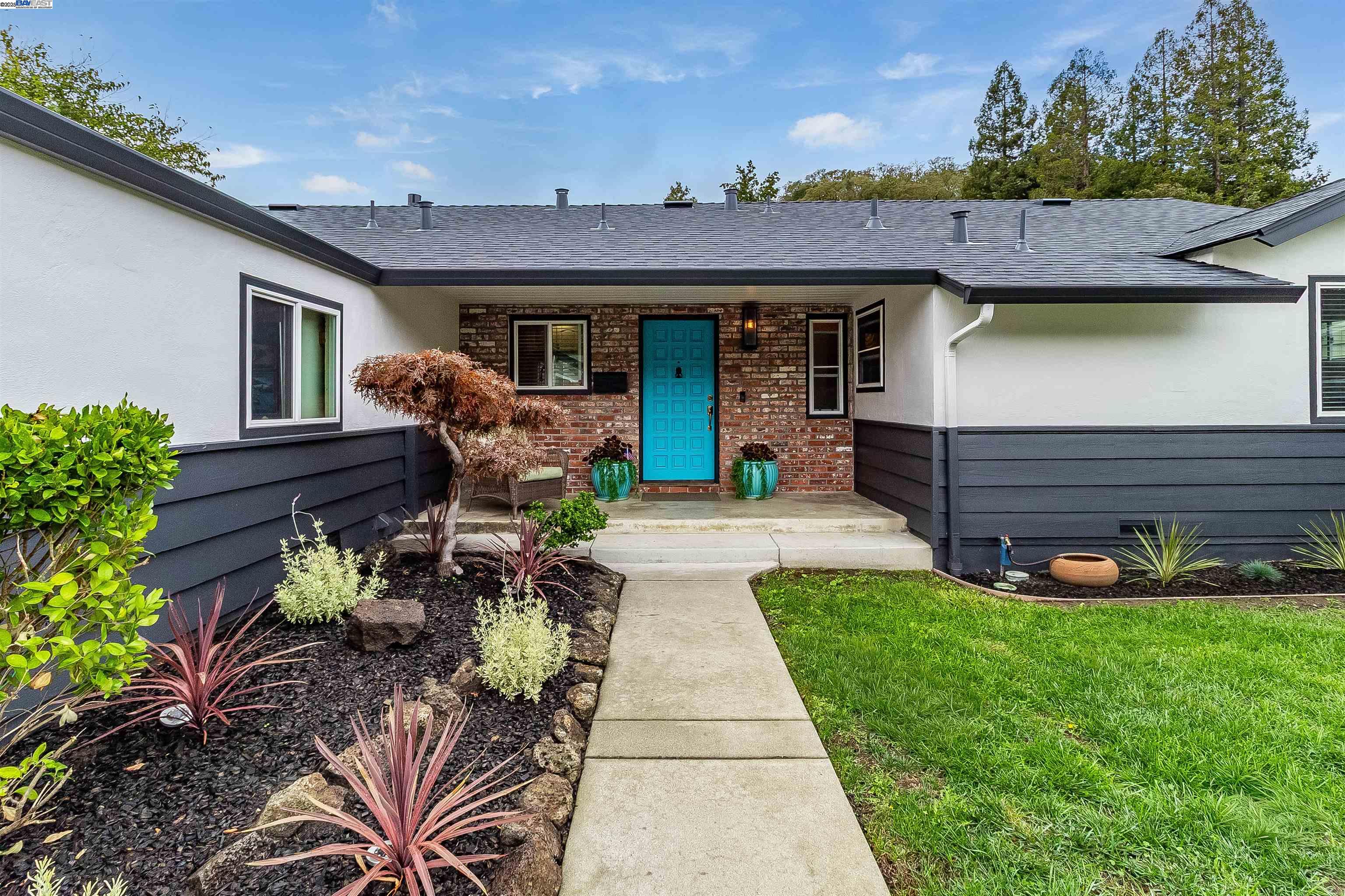 5644 Likins Ave