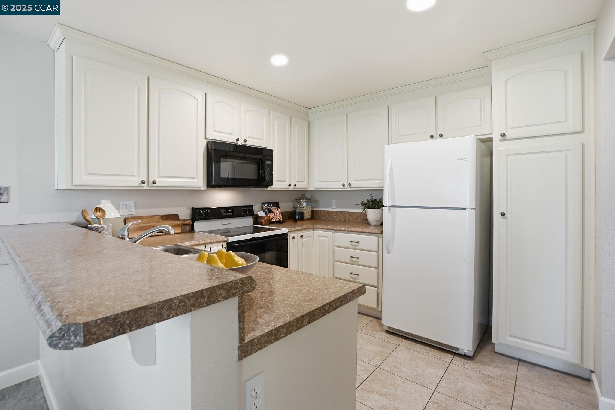 246 Via El Dorado Ln