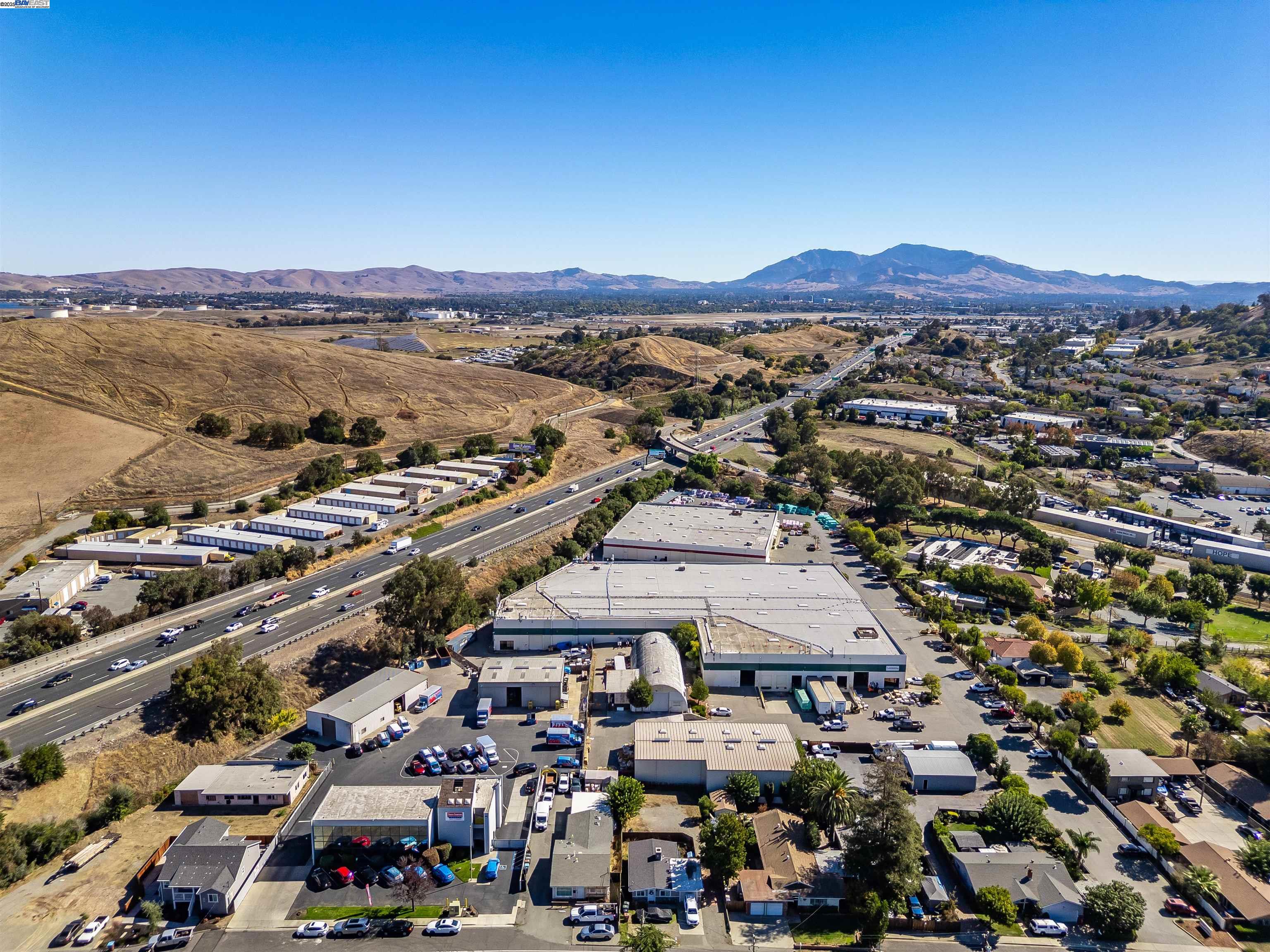 592 Ross Cir, Martinez