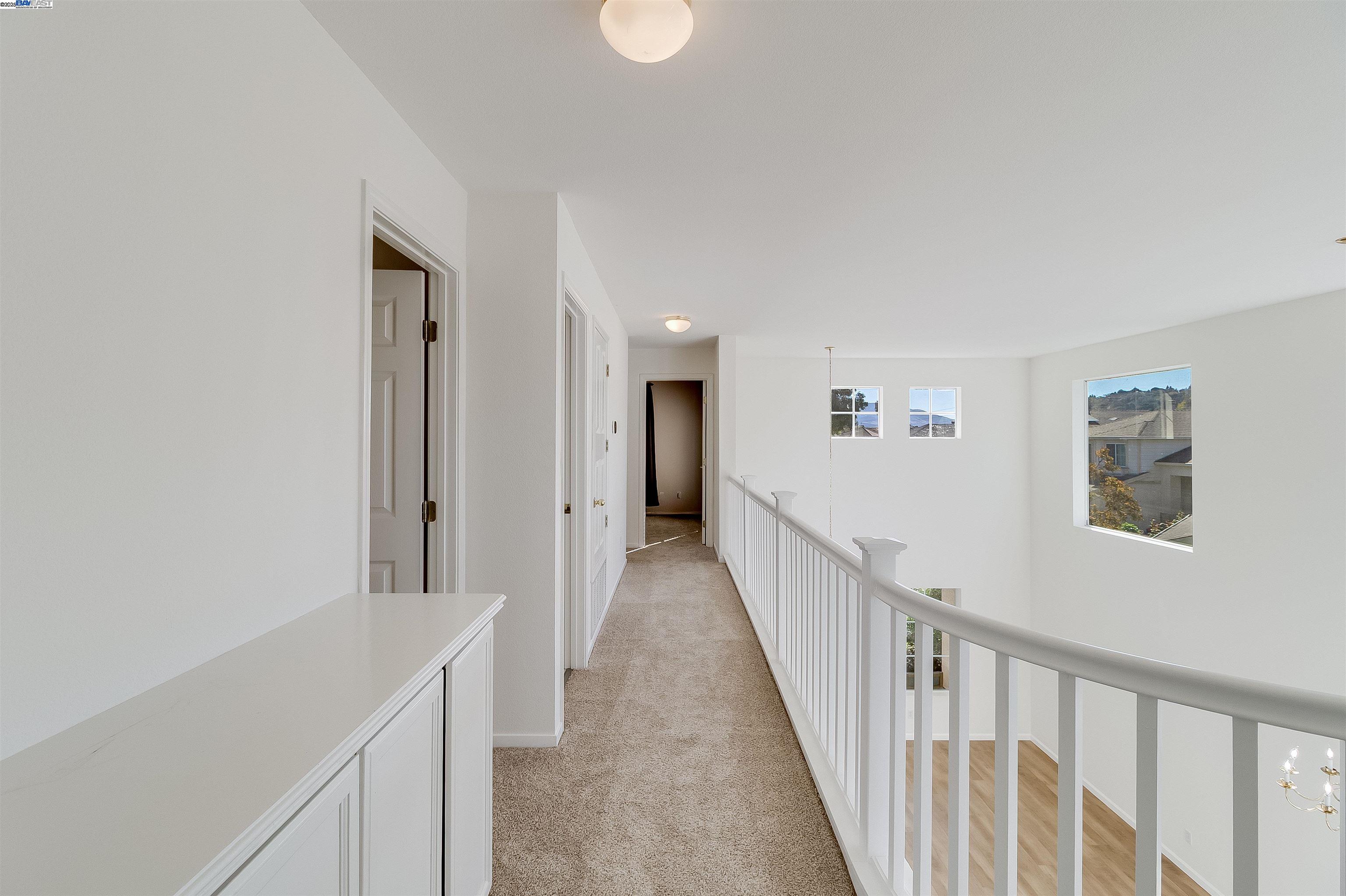 592 Ross Cir, Martinez