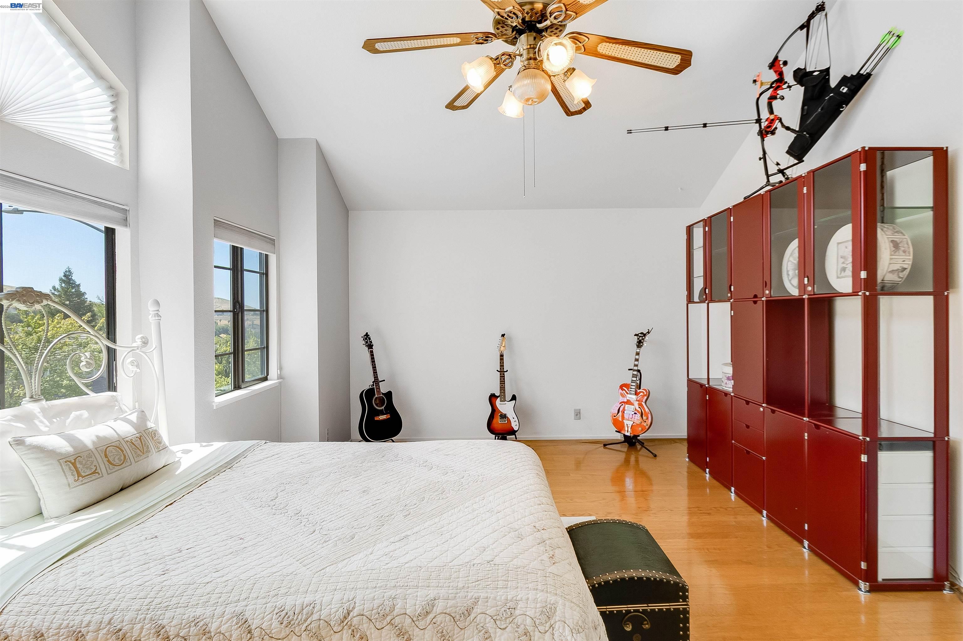 2321 Ascot Pkwy