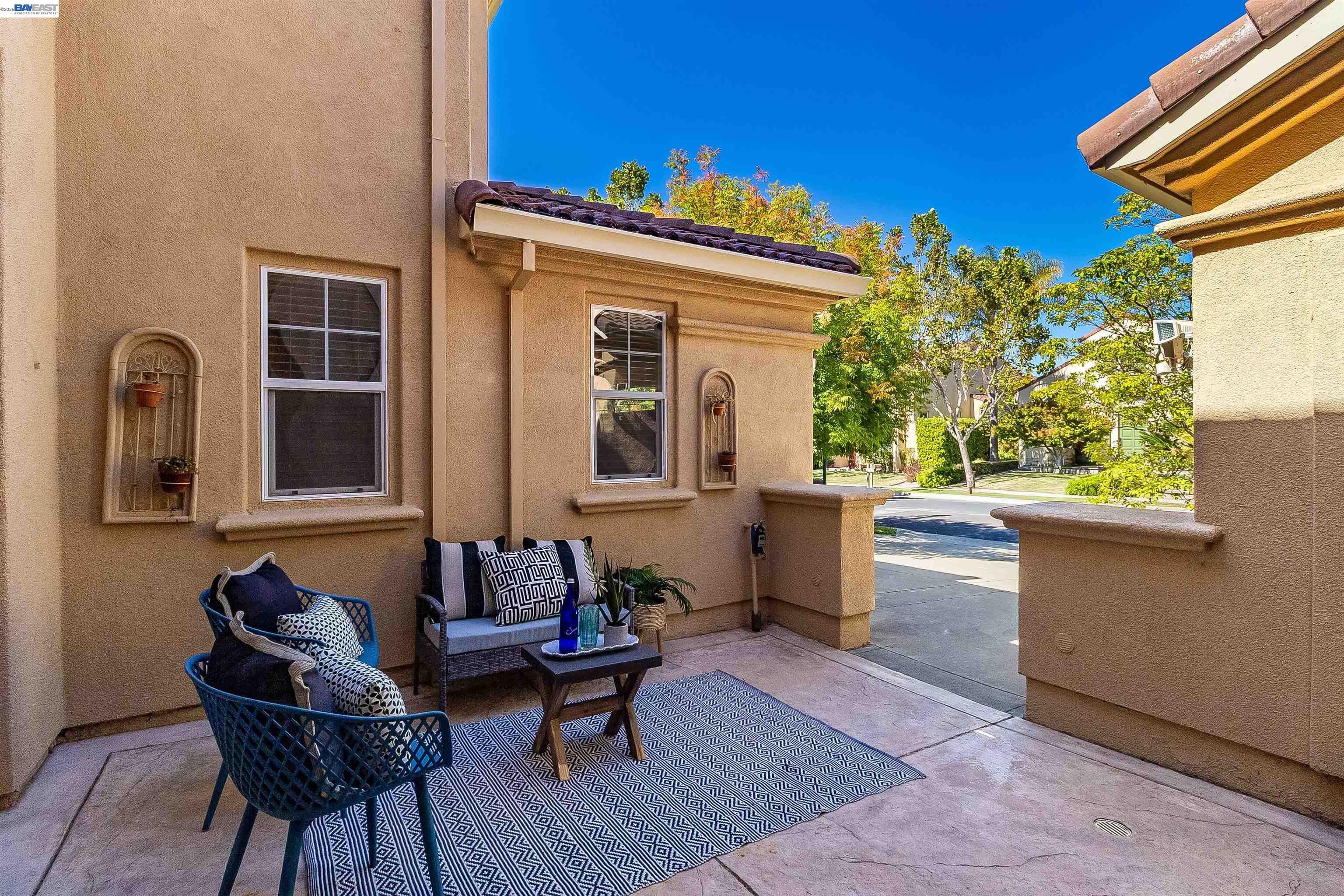 5811 Cattleya Dr