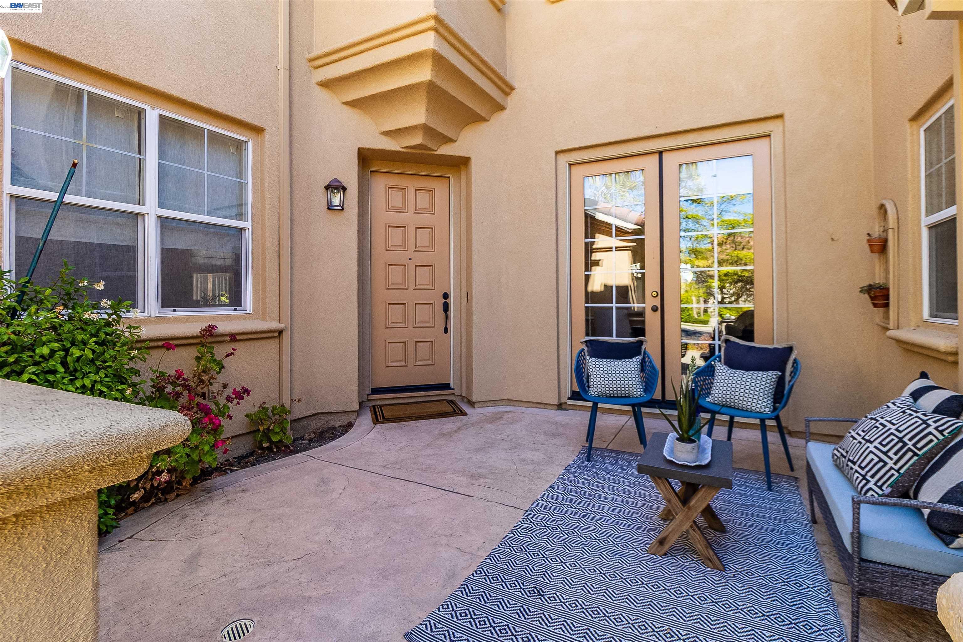 5811 Cattleya Dr
