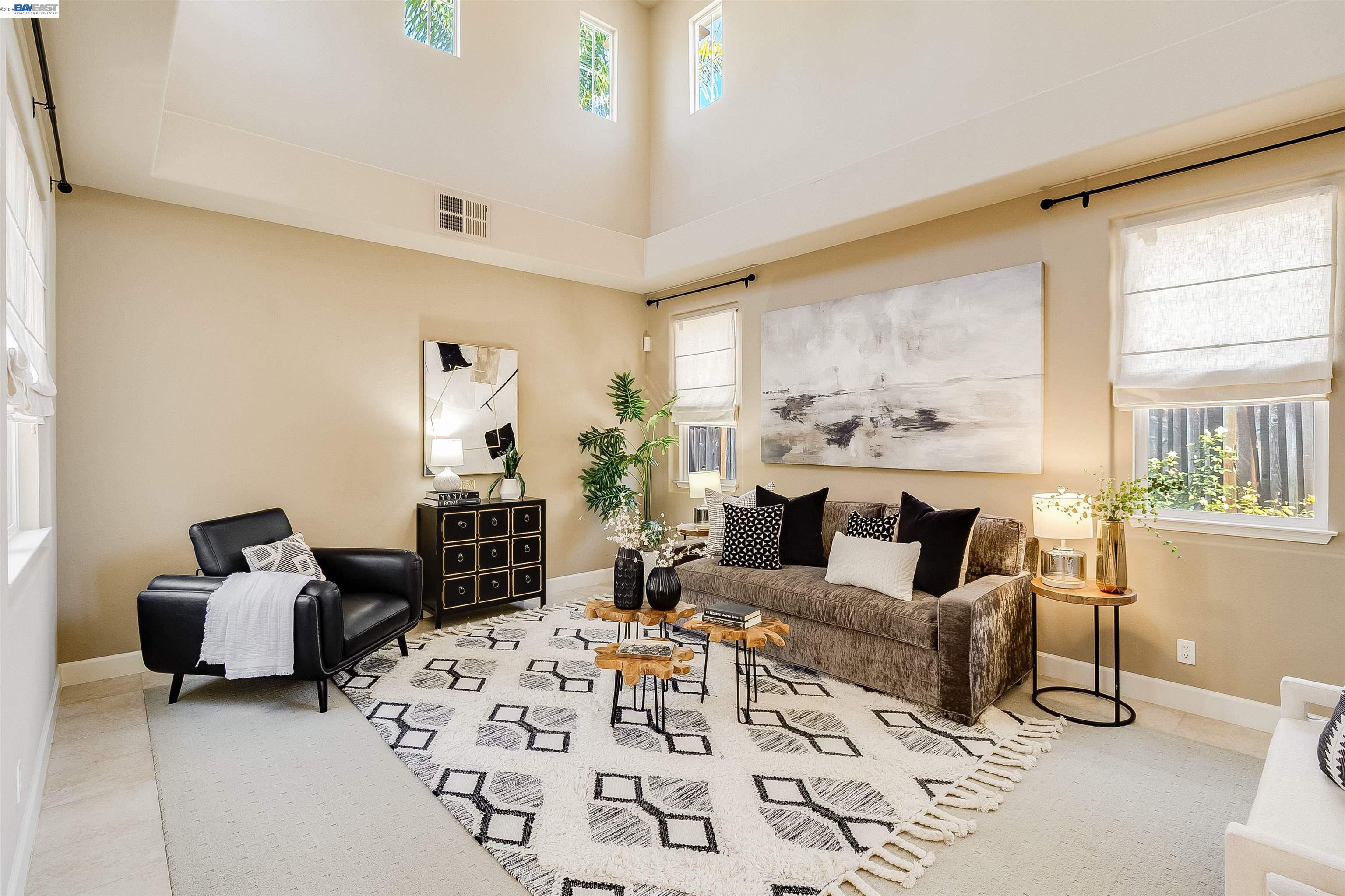 5811 Cattleya Dr