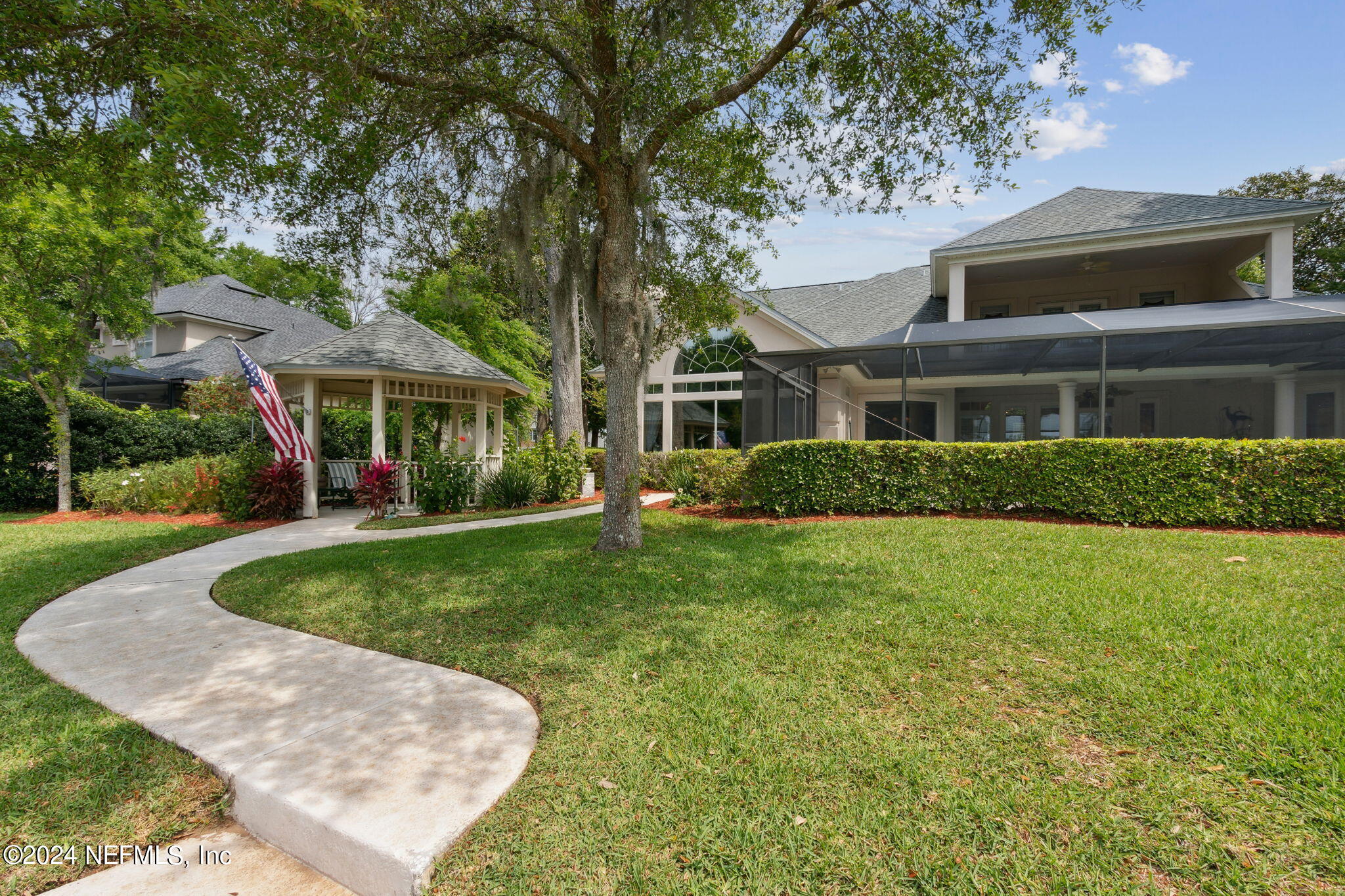 736 SHIPWATCH Drive E