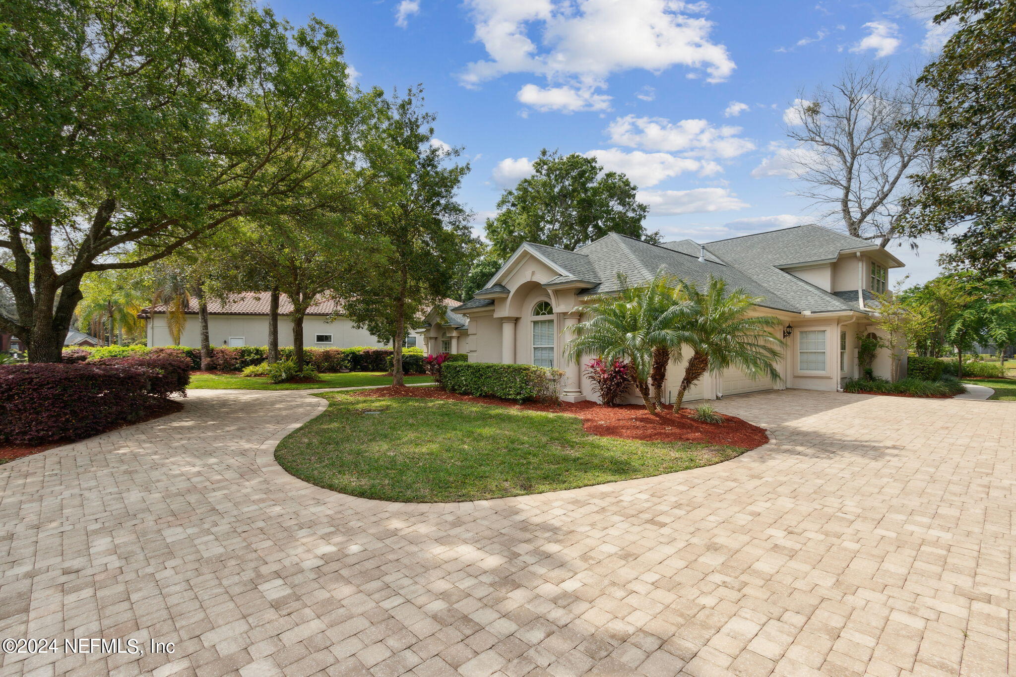 736 SHIPWATCH Drive E