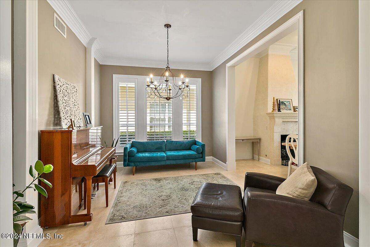 116 RETREAT Place