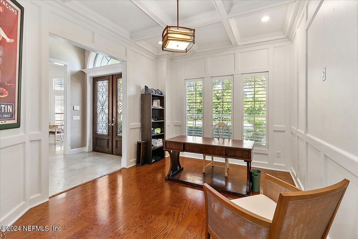 116 RETREAT Place