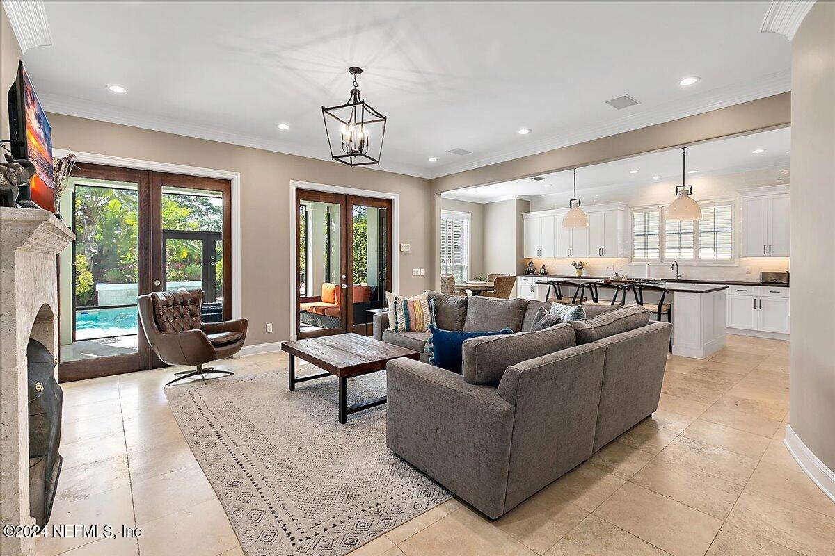 116 RETREAT Place