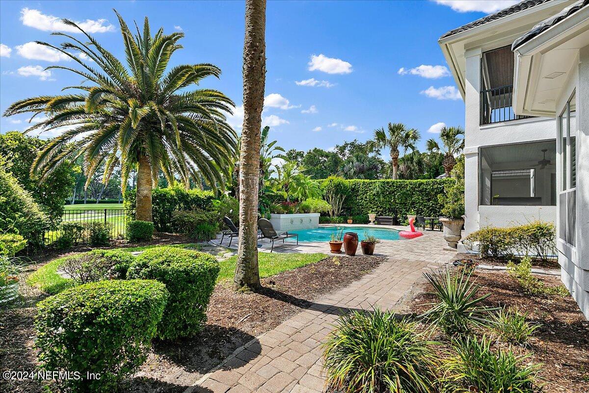 116 RETREAT Place