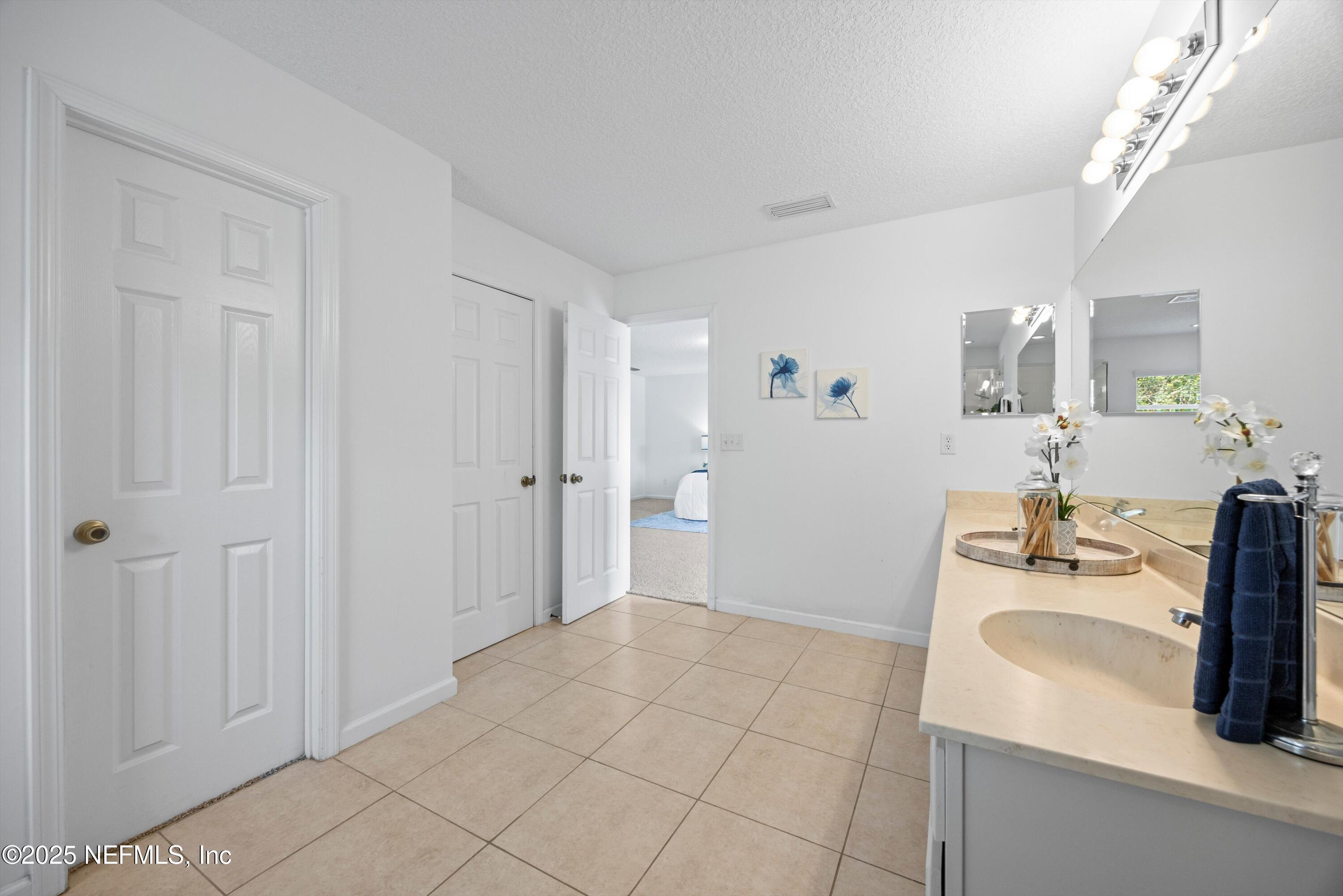 932 W TENNESSEE Trace, St. Johns
