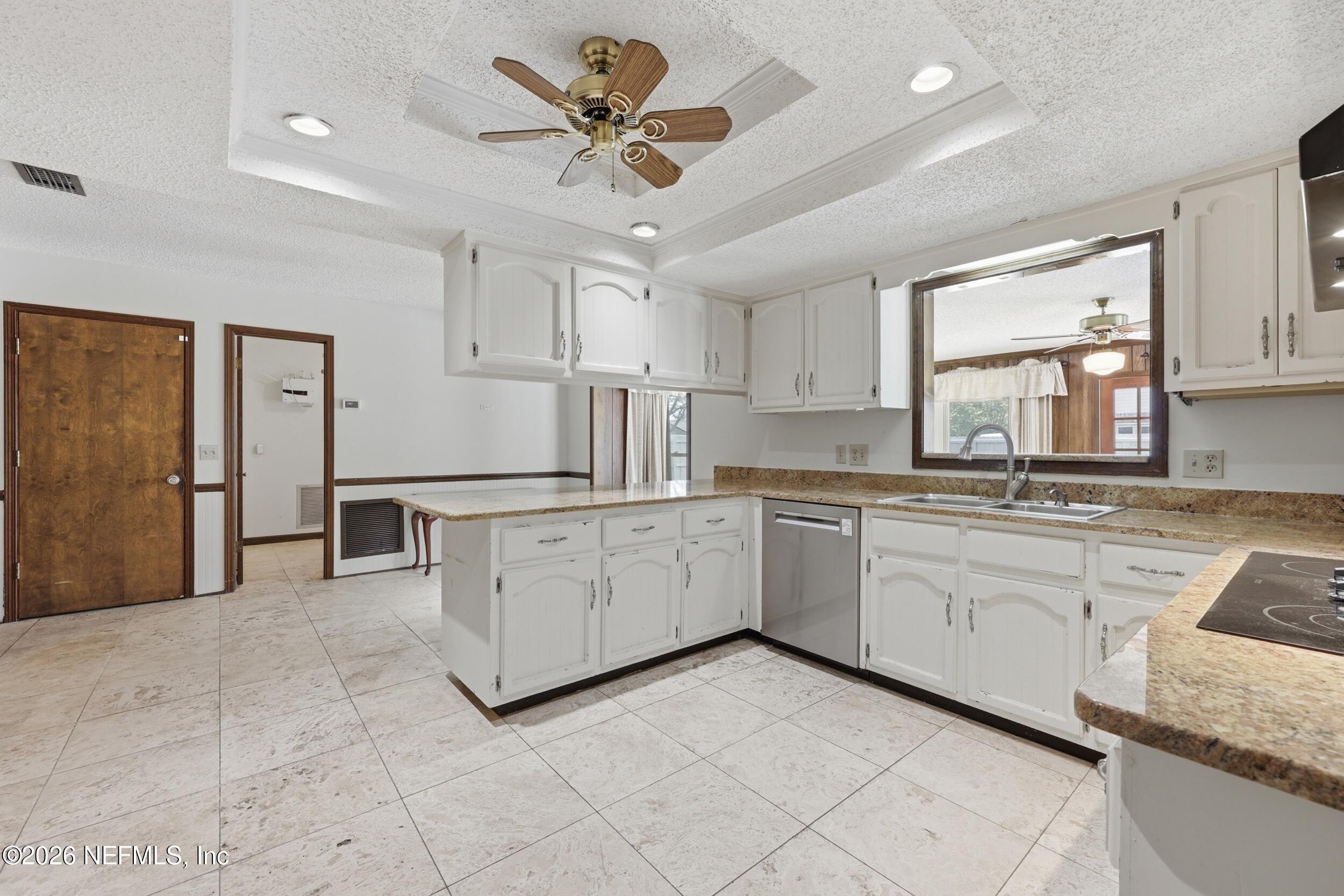 13040 LOBLOLLY Lane S