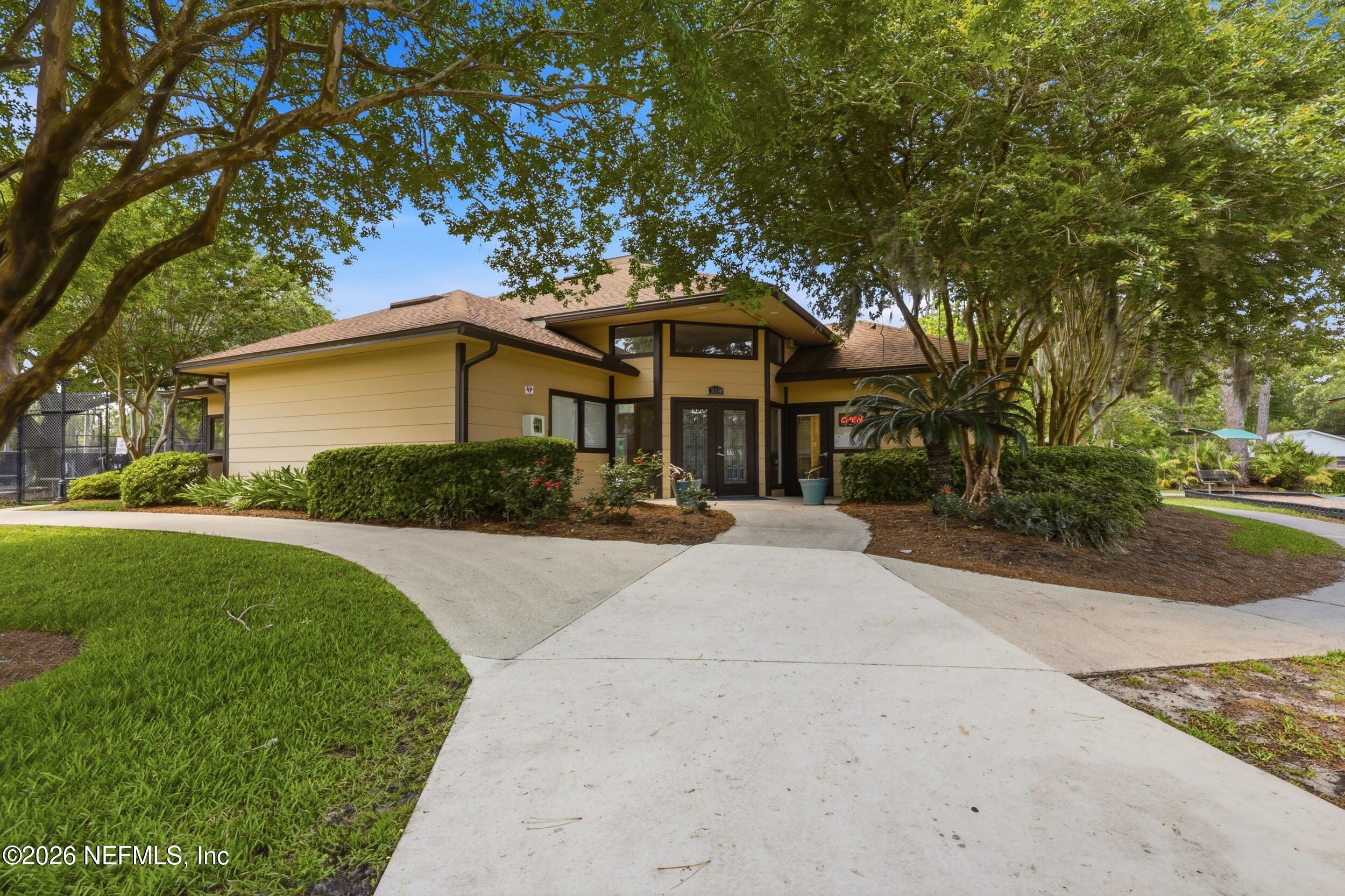 13040 LOBLOLLY Lane S