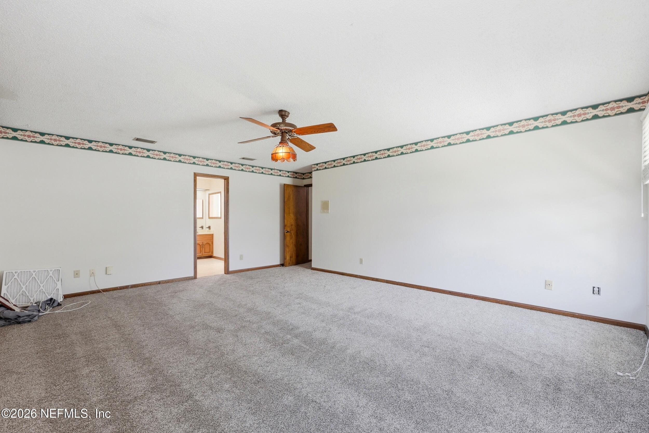 13040 LOBLOLLY Lane S