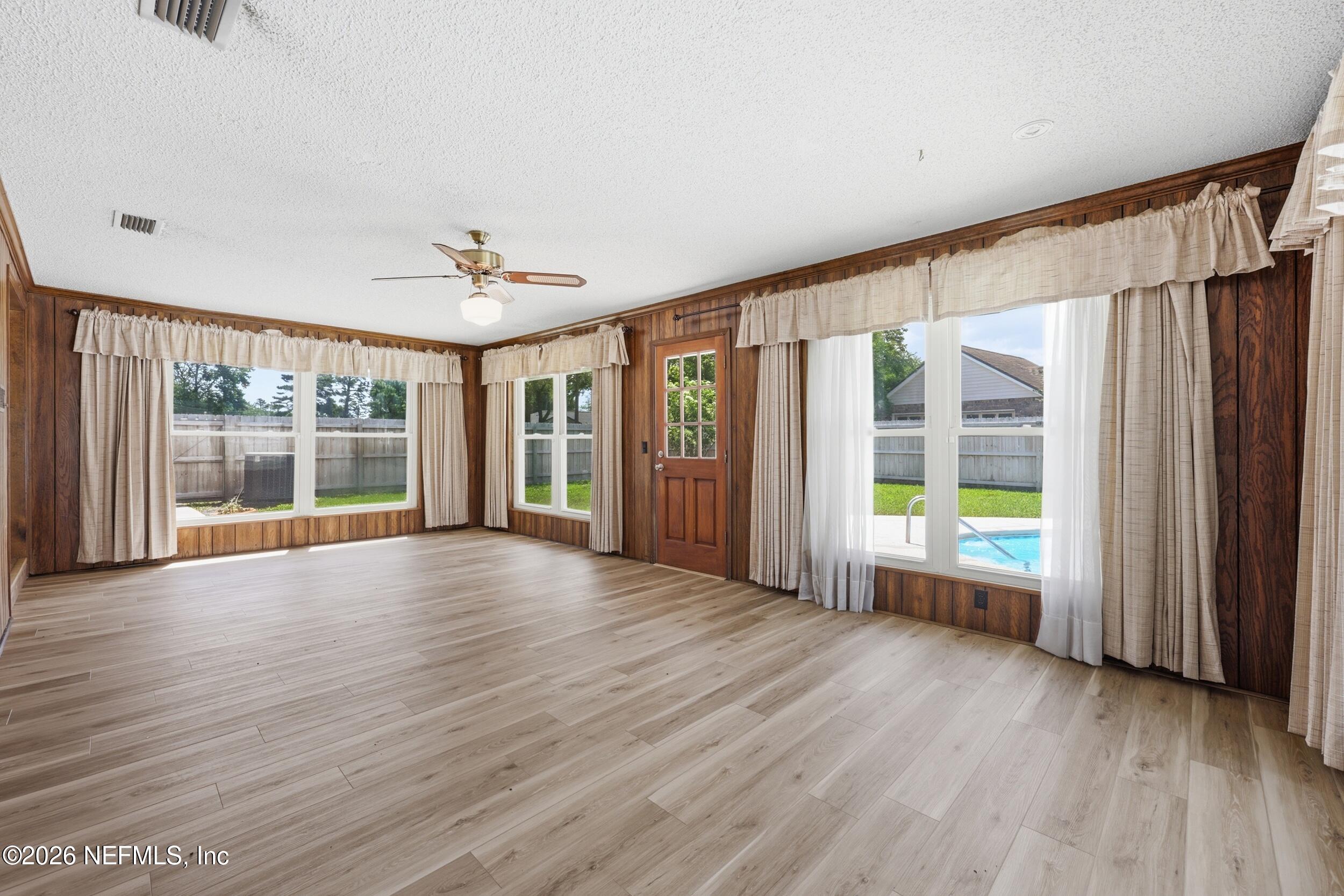 13040 LOBLOLLY Lane S