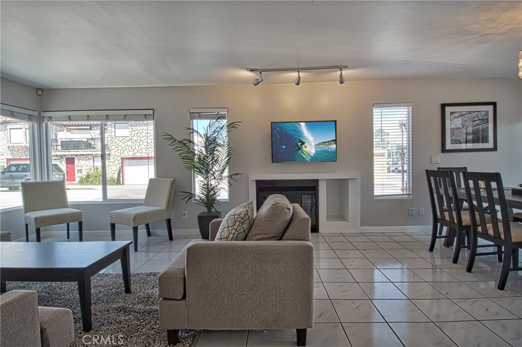 6711 Seashore Drive