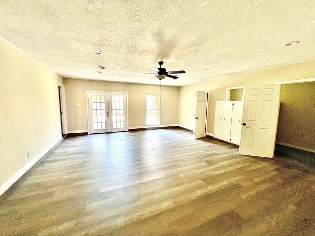 5409 Edinburgh Drive