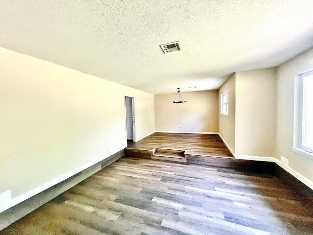 5409 Edinburgh Drive