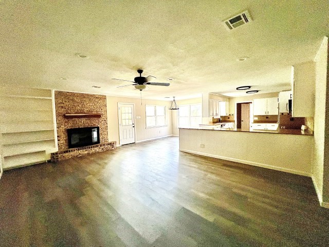 5409 Edinburgh Drive