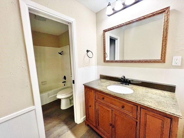 5409 Edinburgh Drive