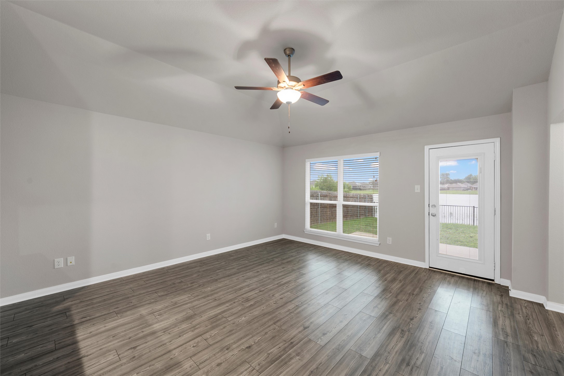 3925 Centerfire Road