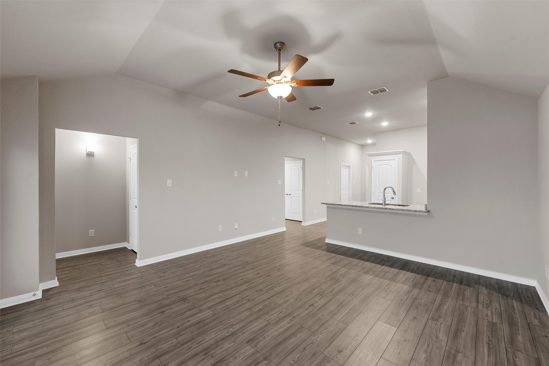 3925 Centerfire Road