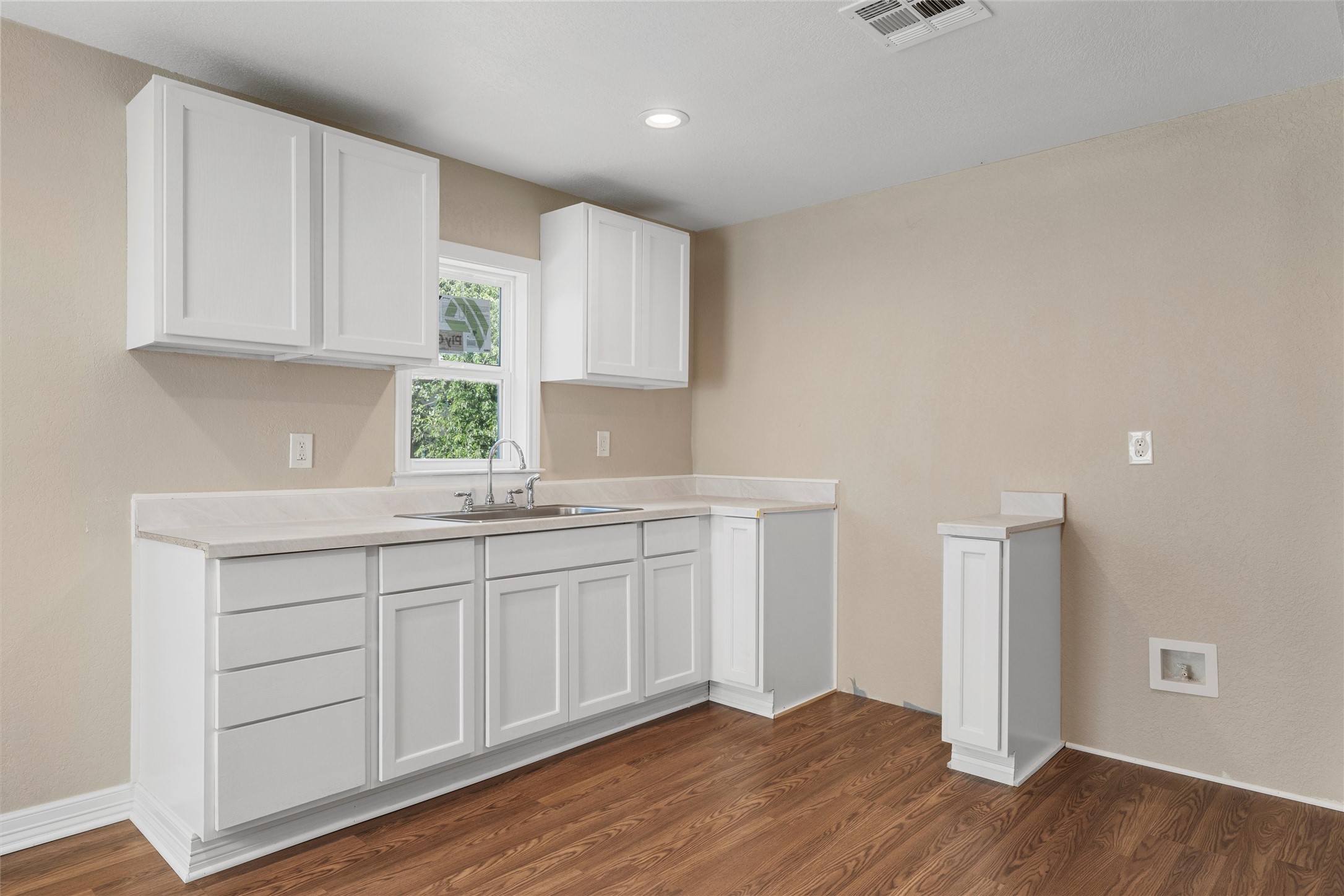 700 N Gresham Street