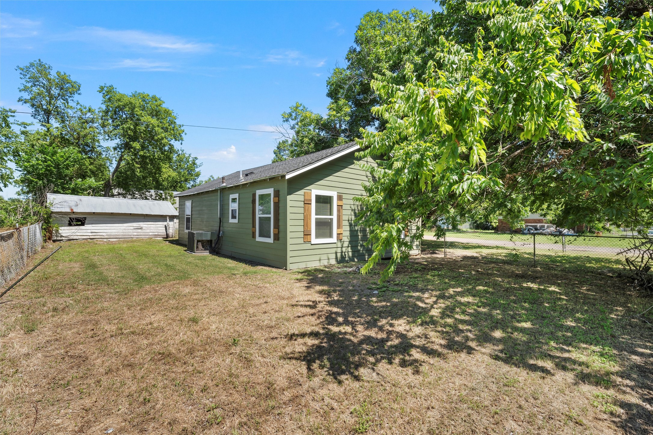 700 N Gresham Street