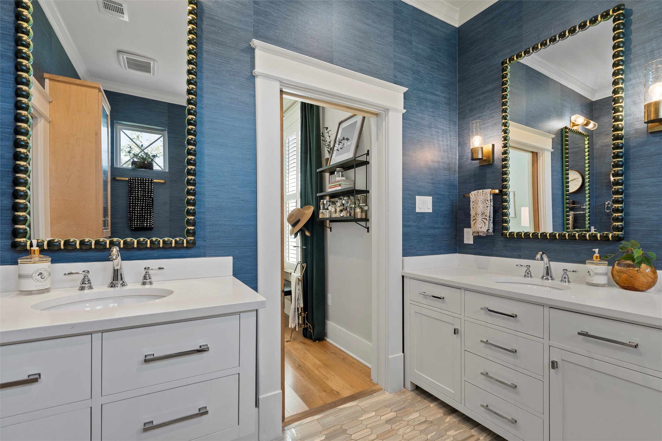 2217 Washington Avenue