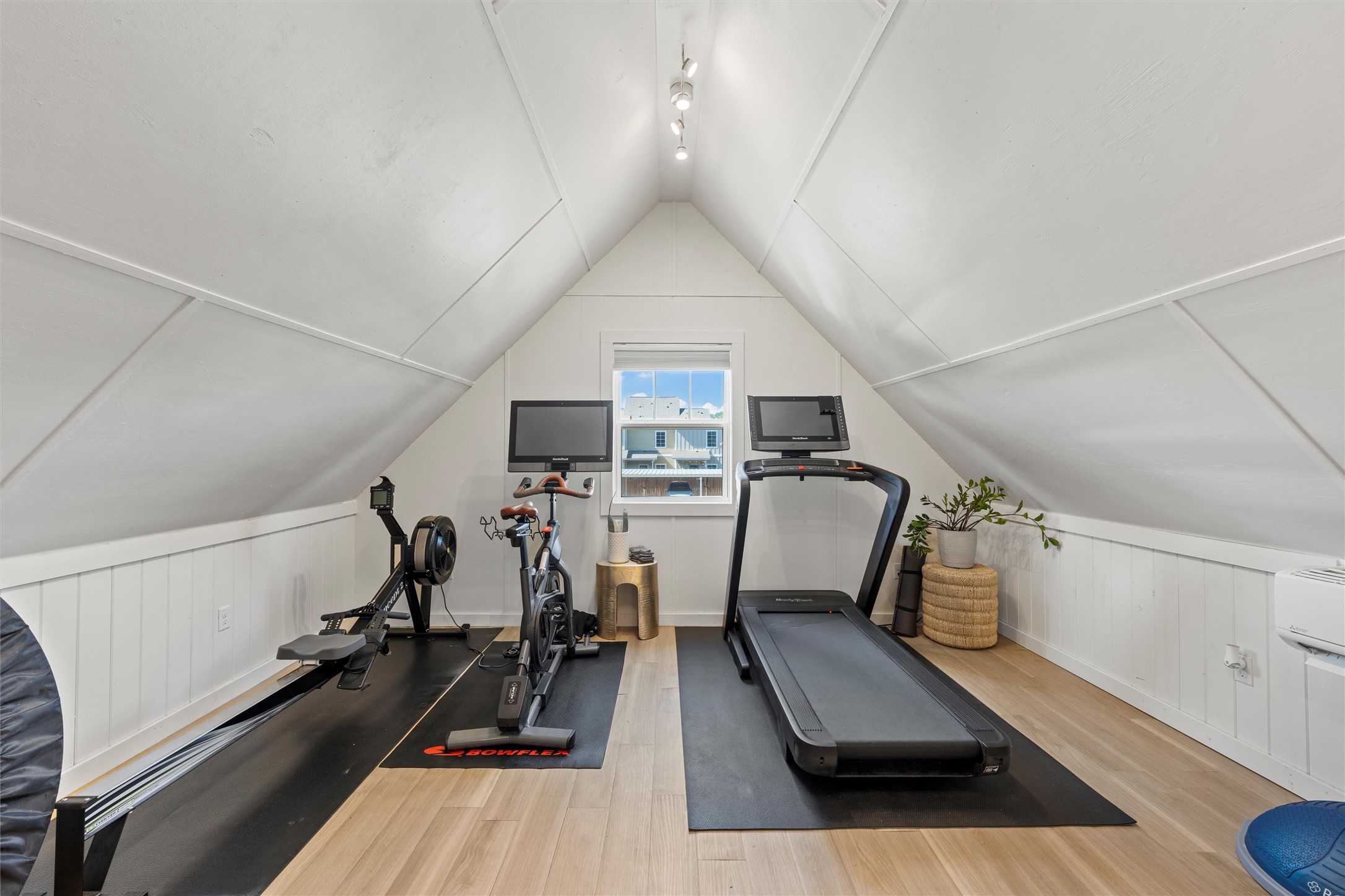 2217 Washington Avenue